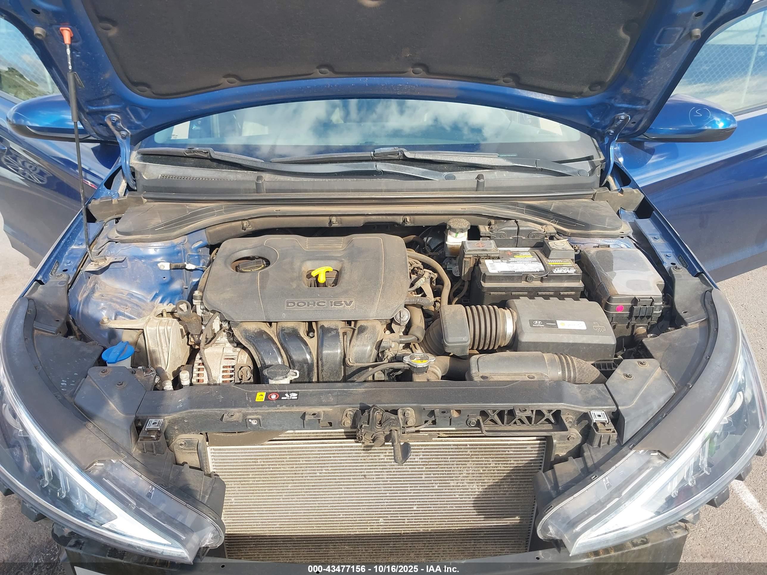 HYUNDAI ELANTRA image 10