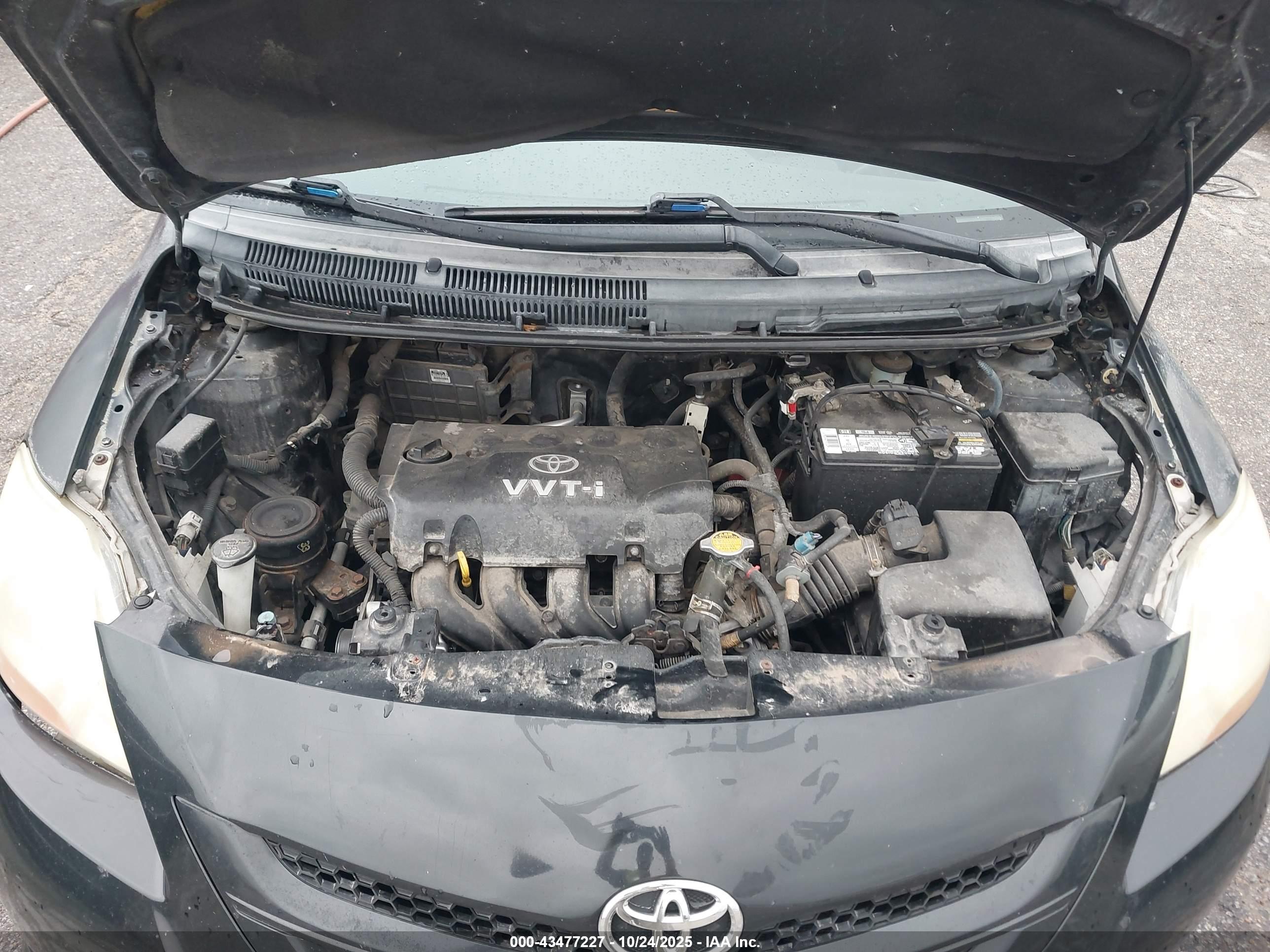TOYOTA YARIS image 10
