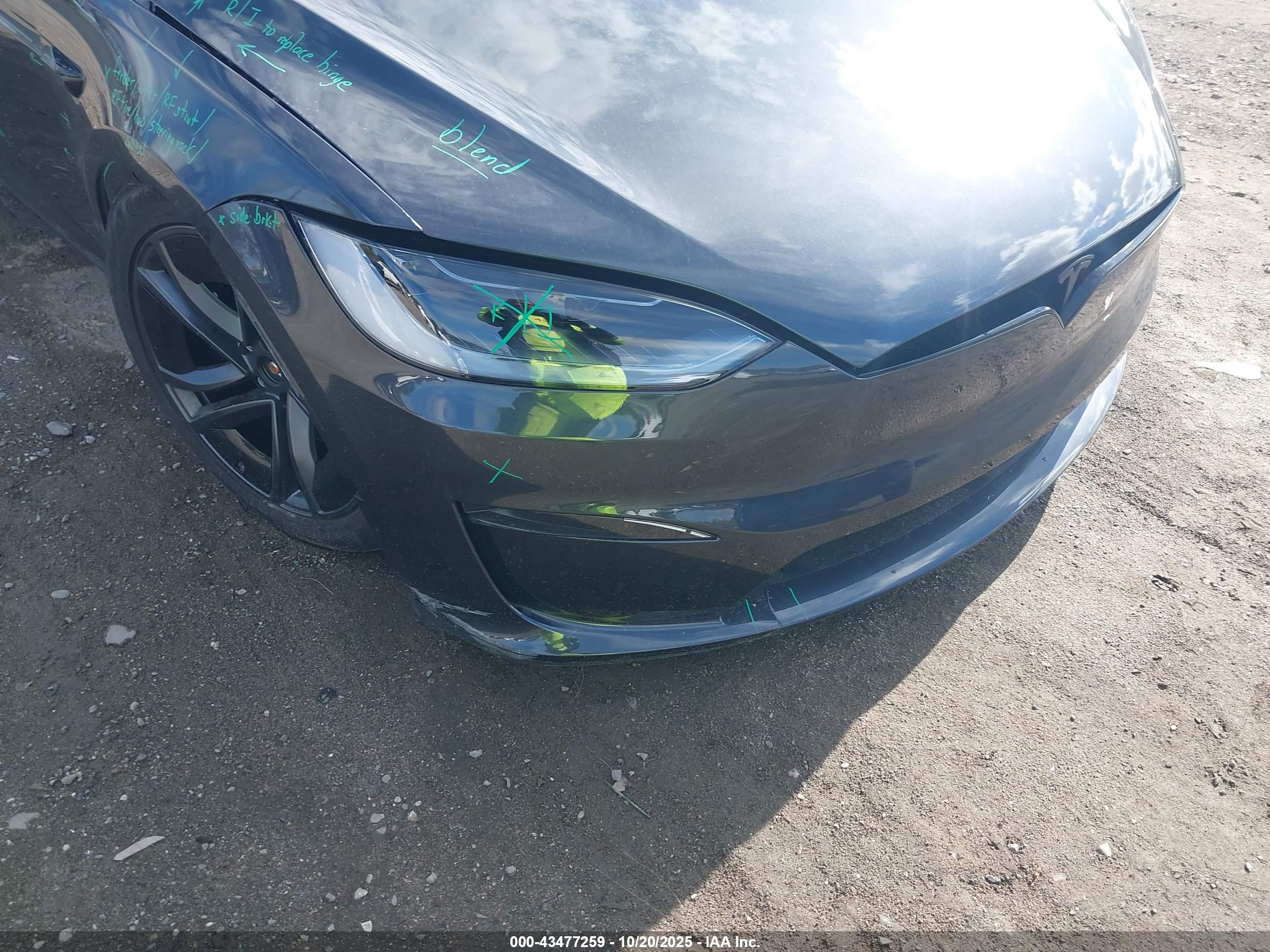 TESLA MODEL image 6