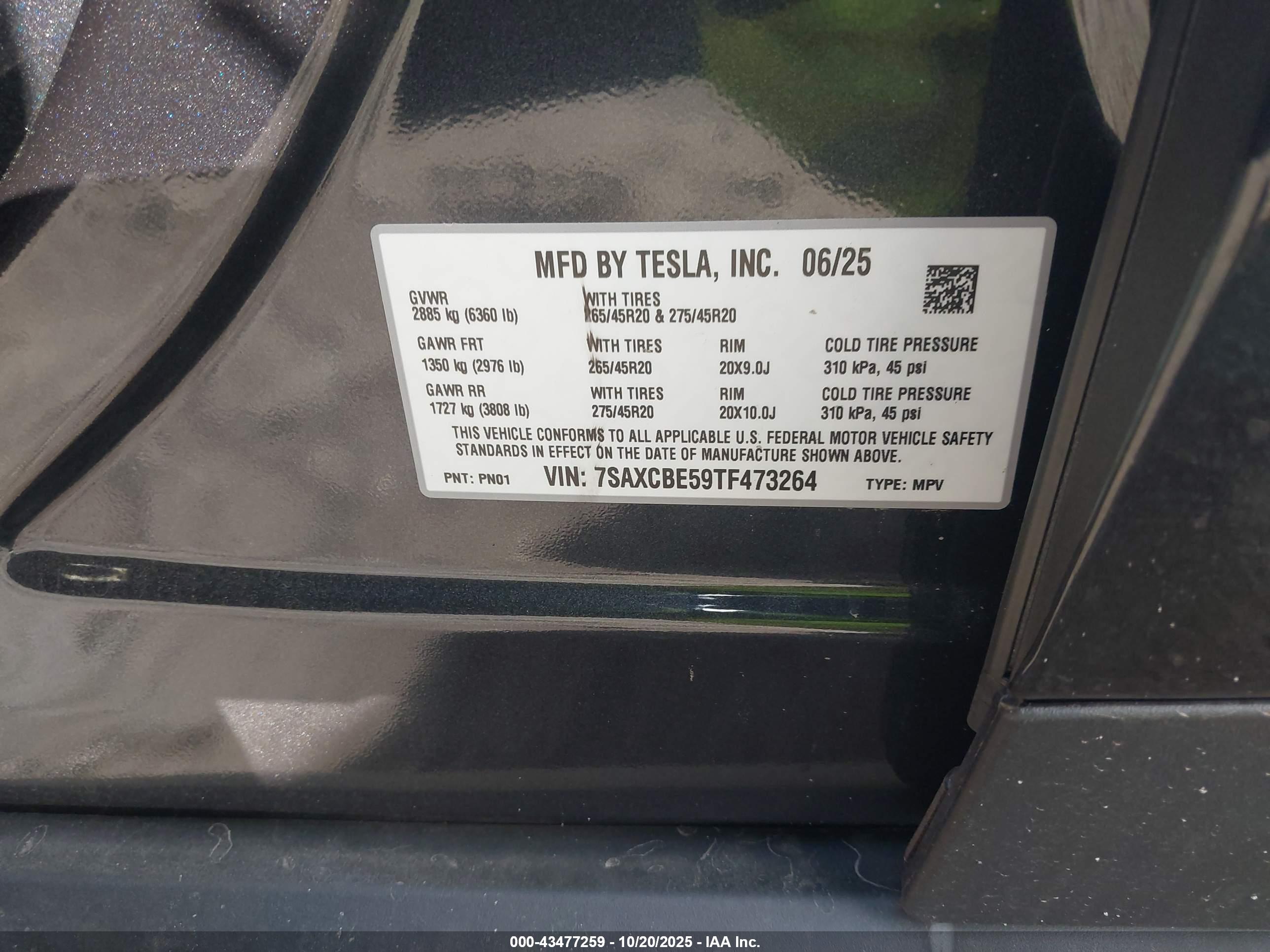 TESLA MODEL image 9