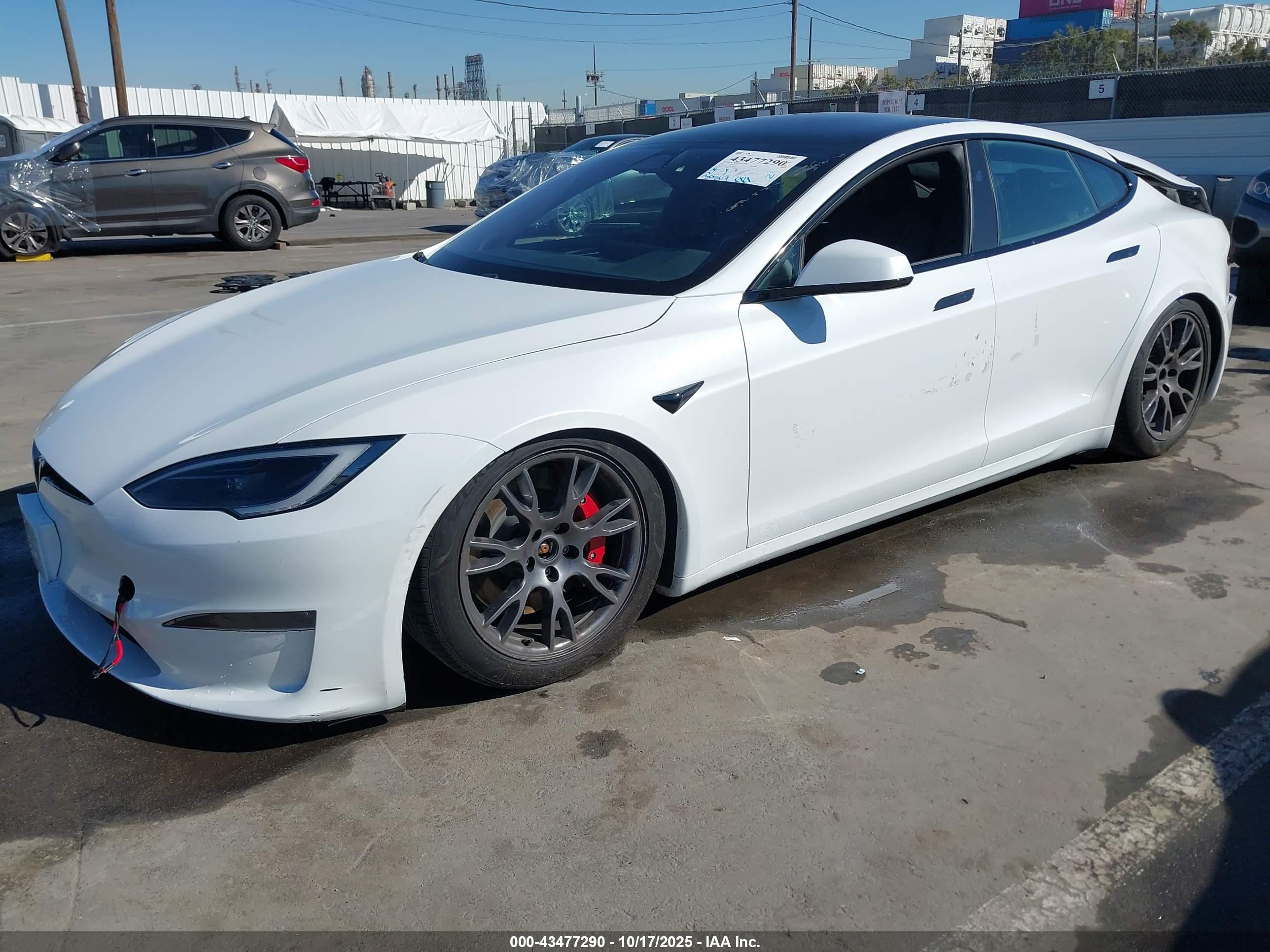 TESLA MODEL image 2