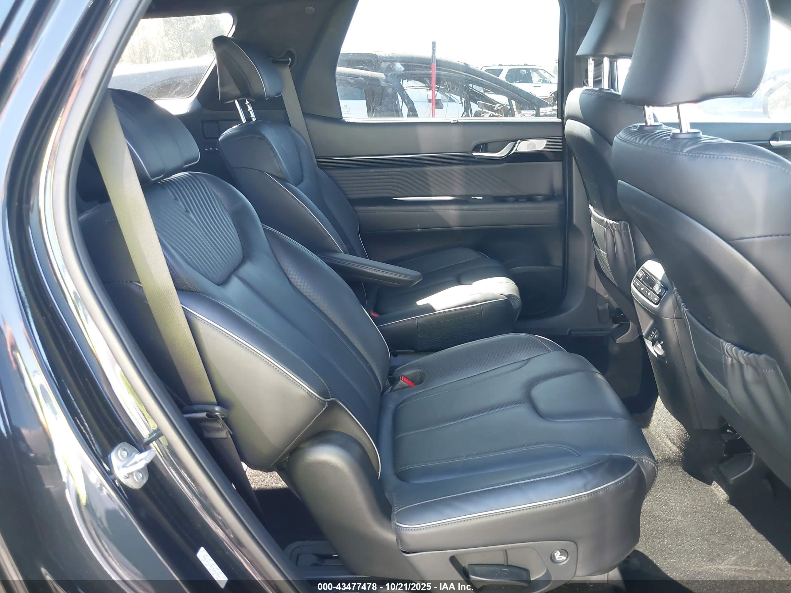 HYUNDAI PALISADE image 8