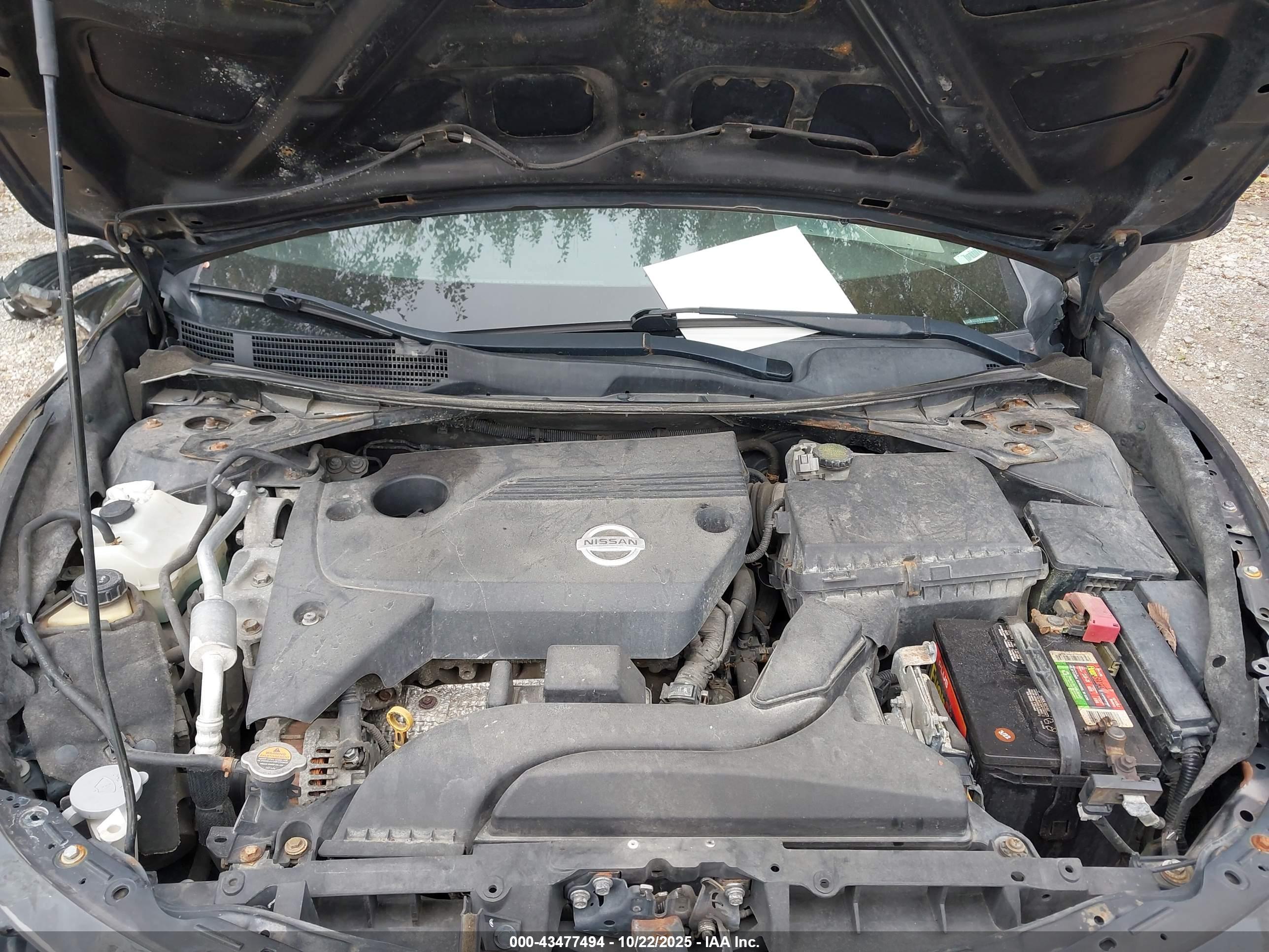 NISSAN ALTIMA image 10