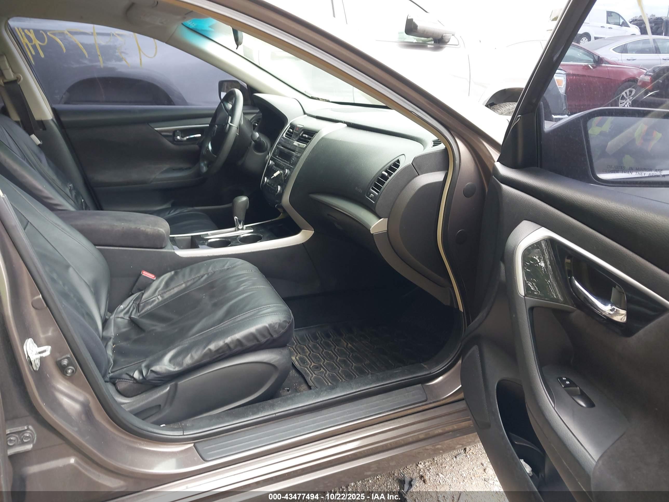 NISSAN ALTIMA image 5