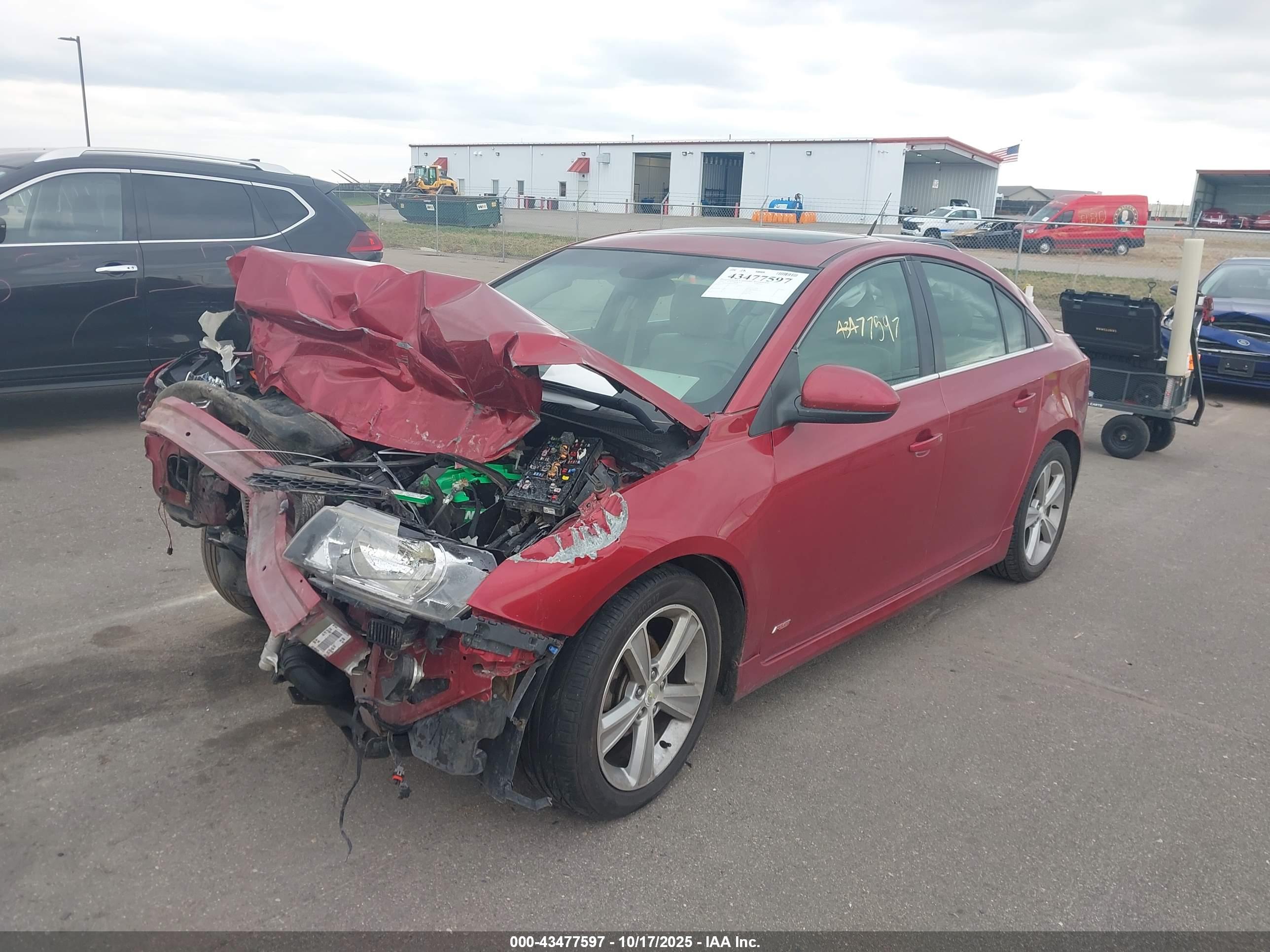CHEVROLET CRUZE image 2