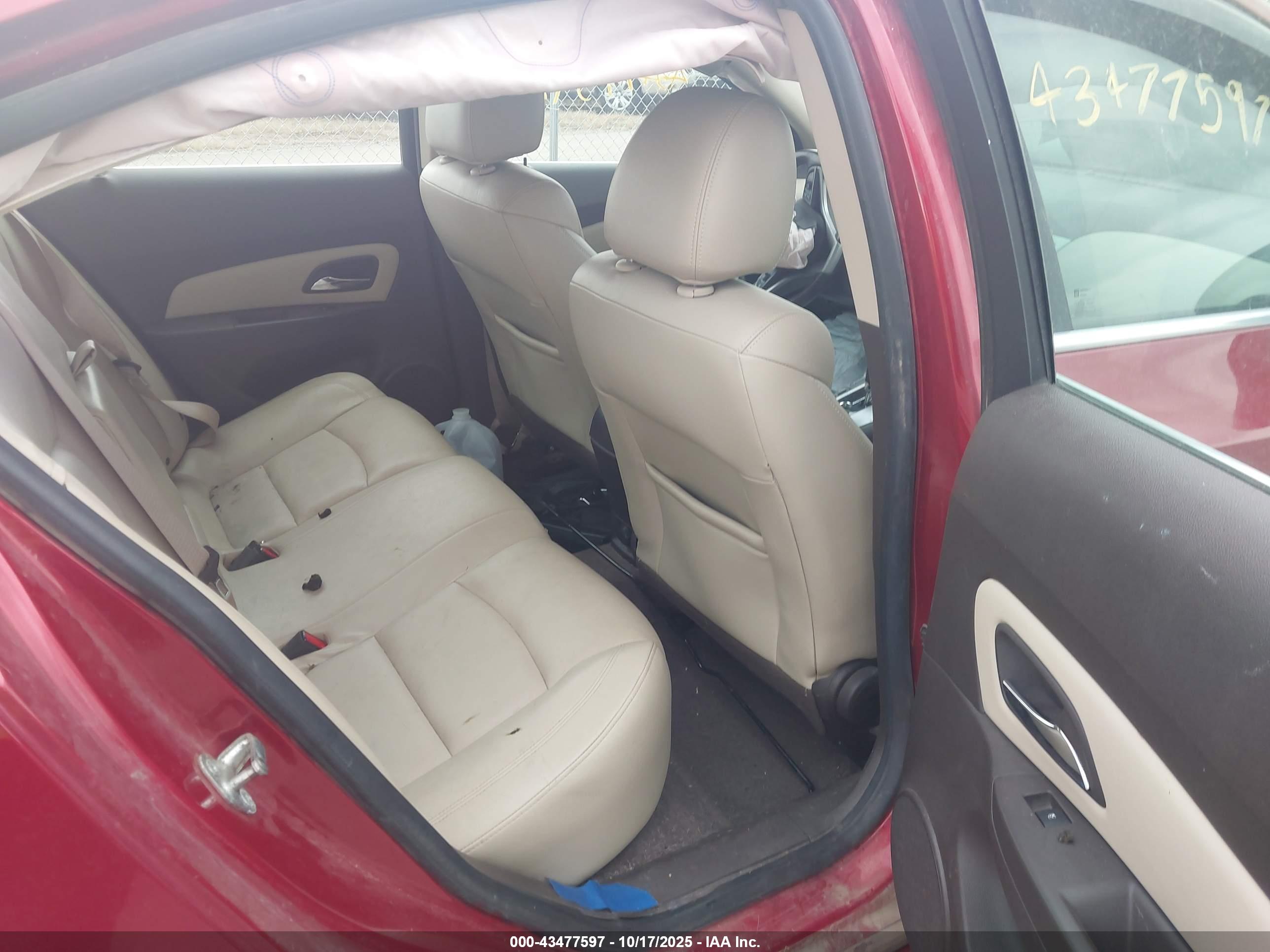 CHEVROLET CRUZE image 8