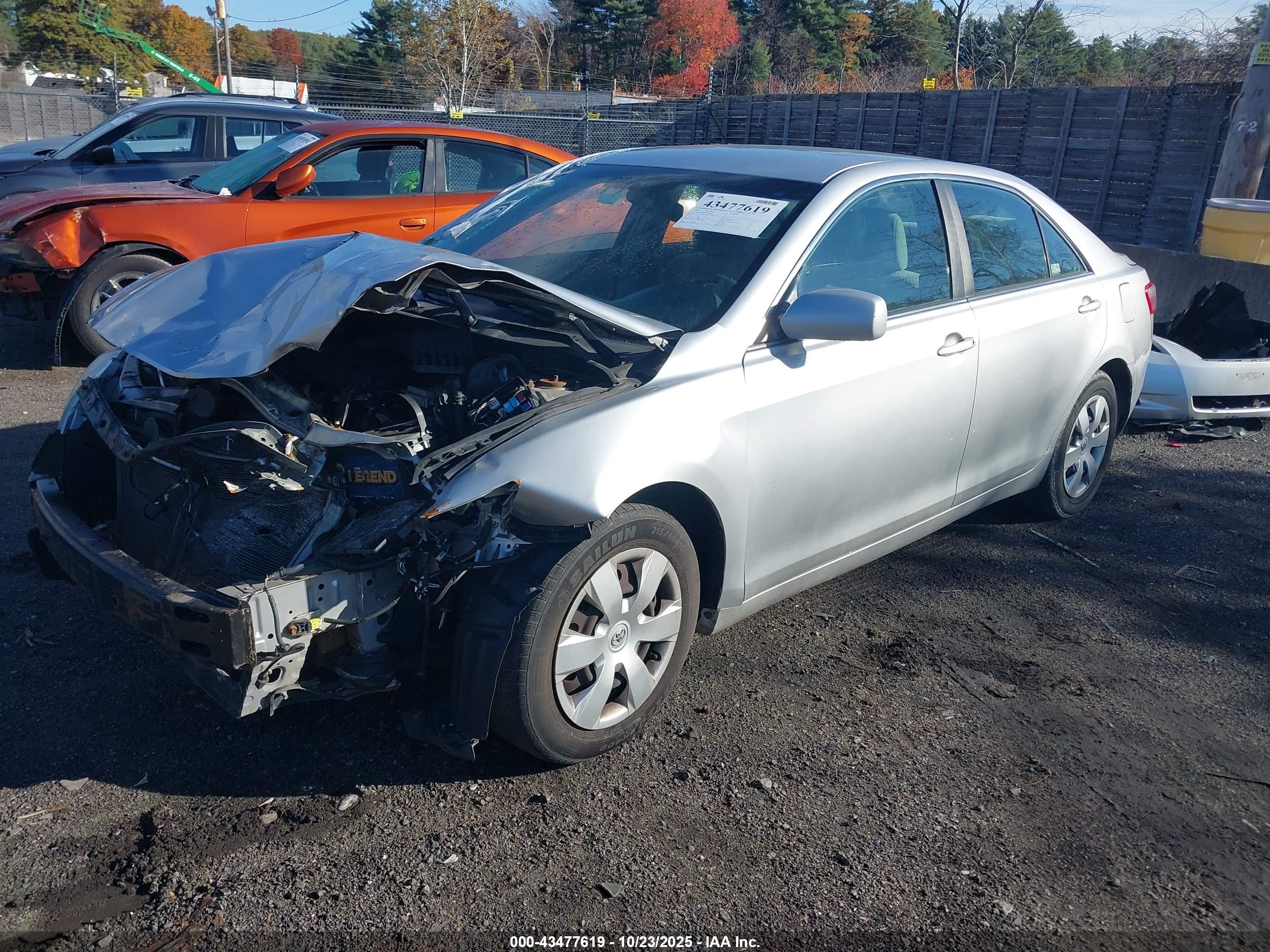TOYOTA CAMRY image 2