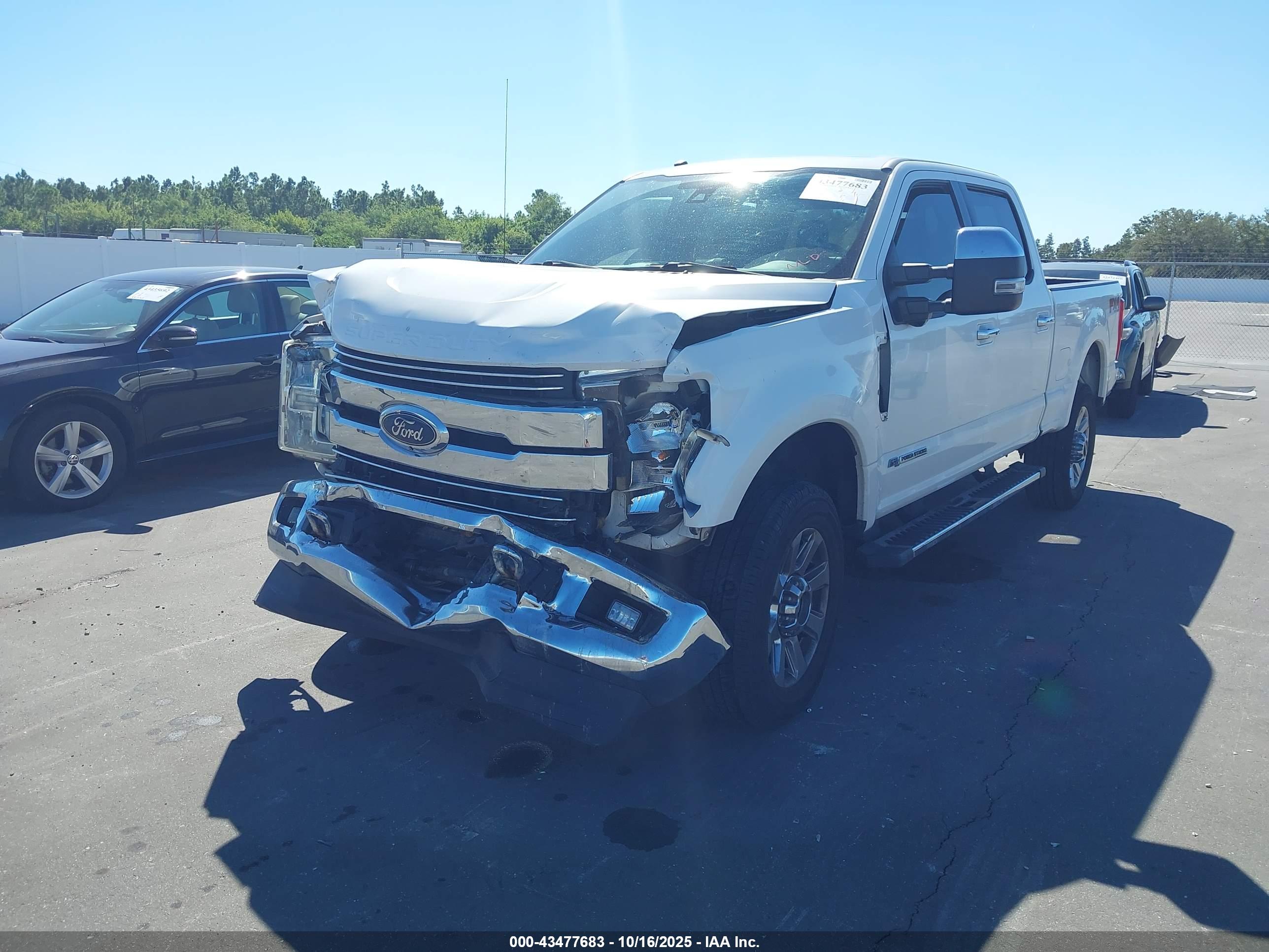 FORD F-250 image 2