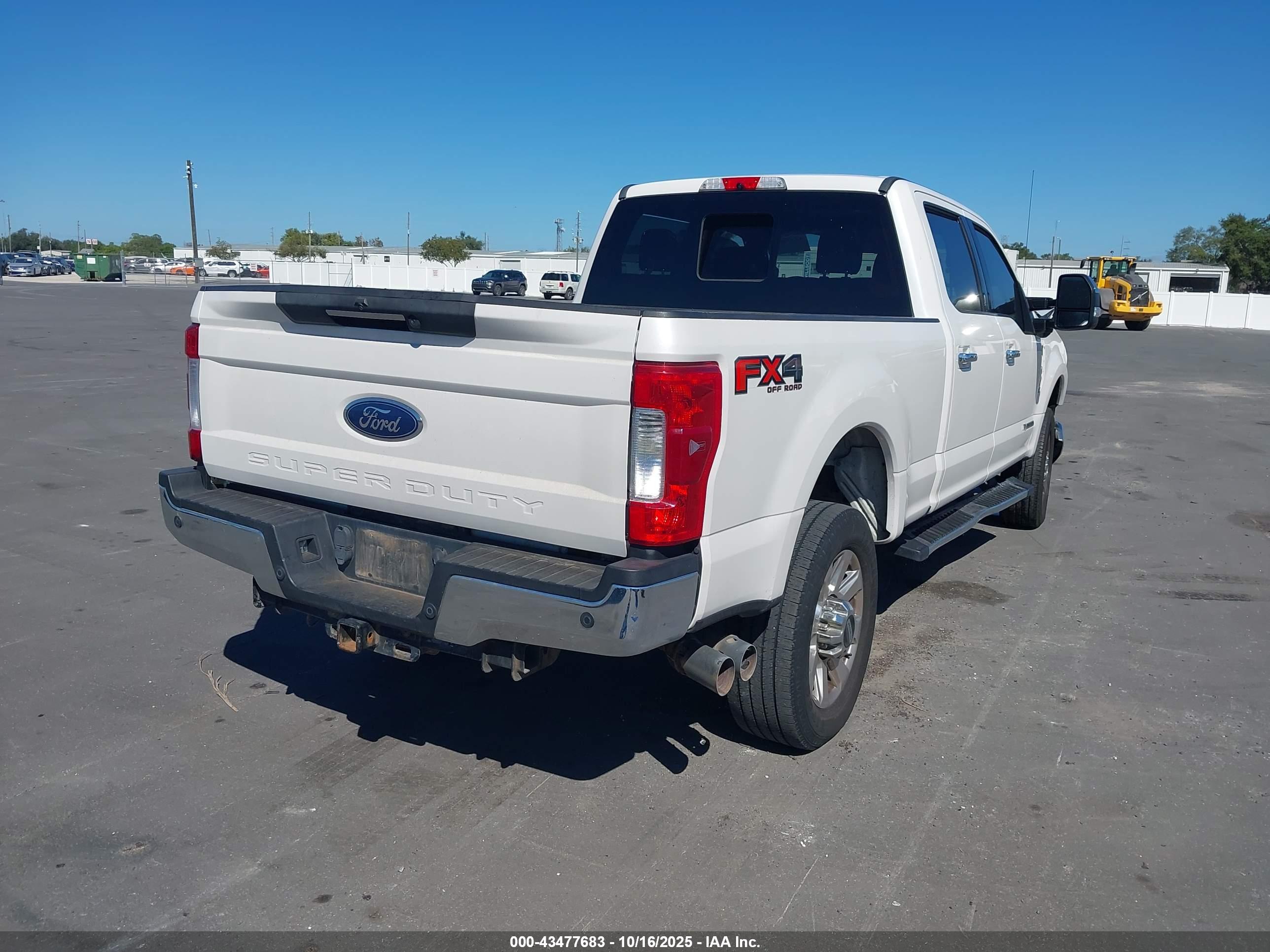 FORD F-250 image 4
