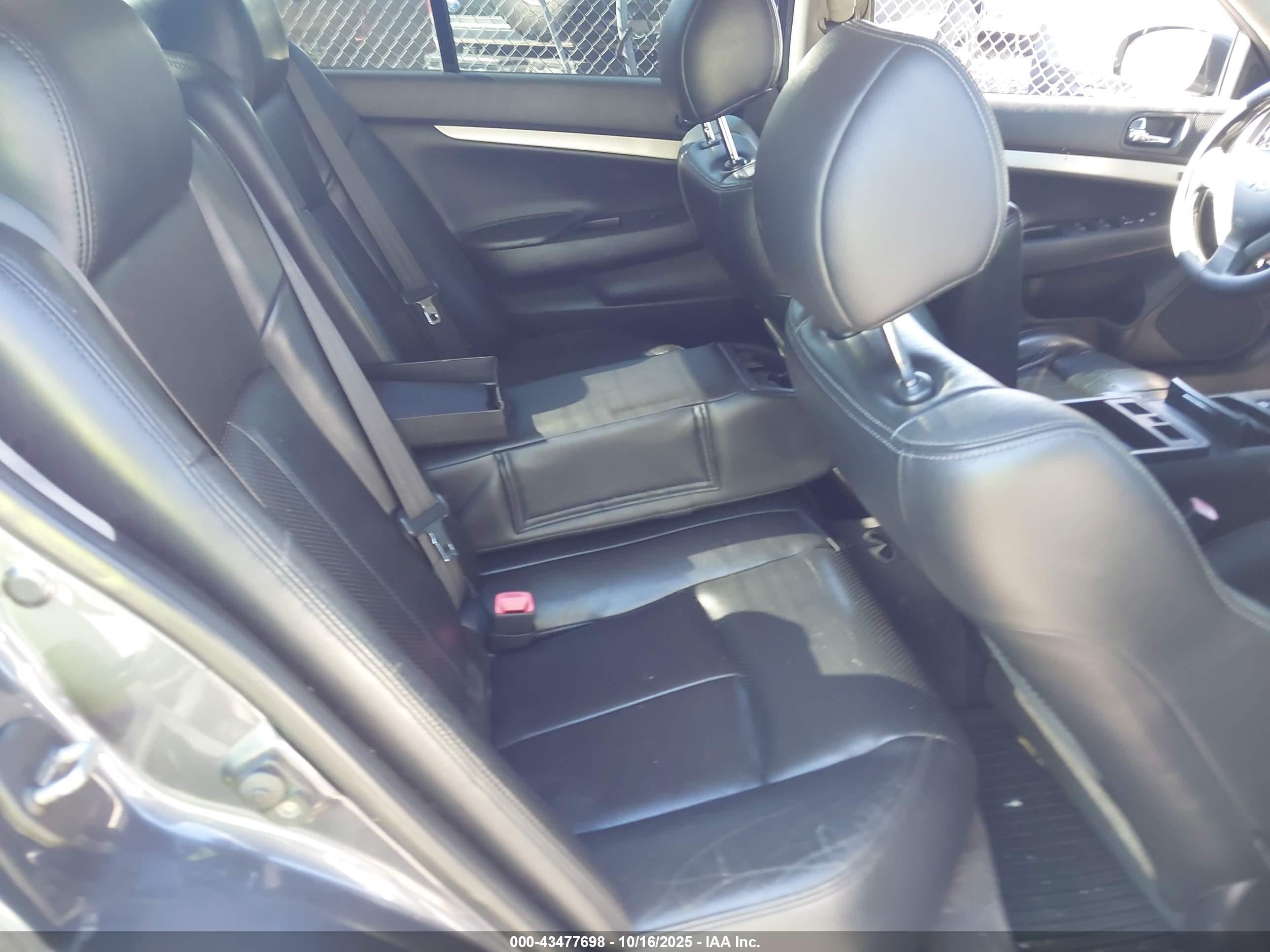 INFINITI G35X image 8
