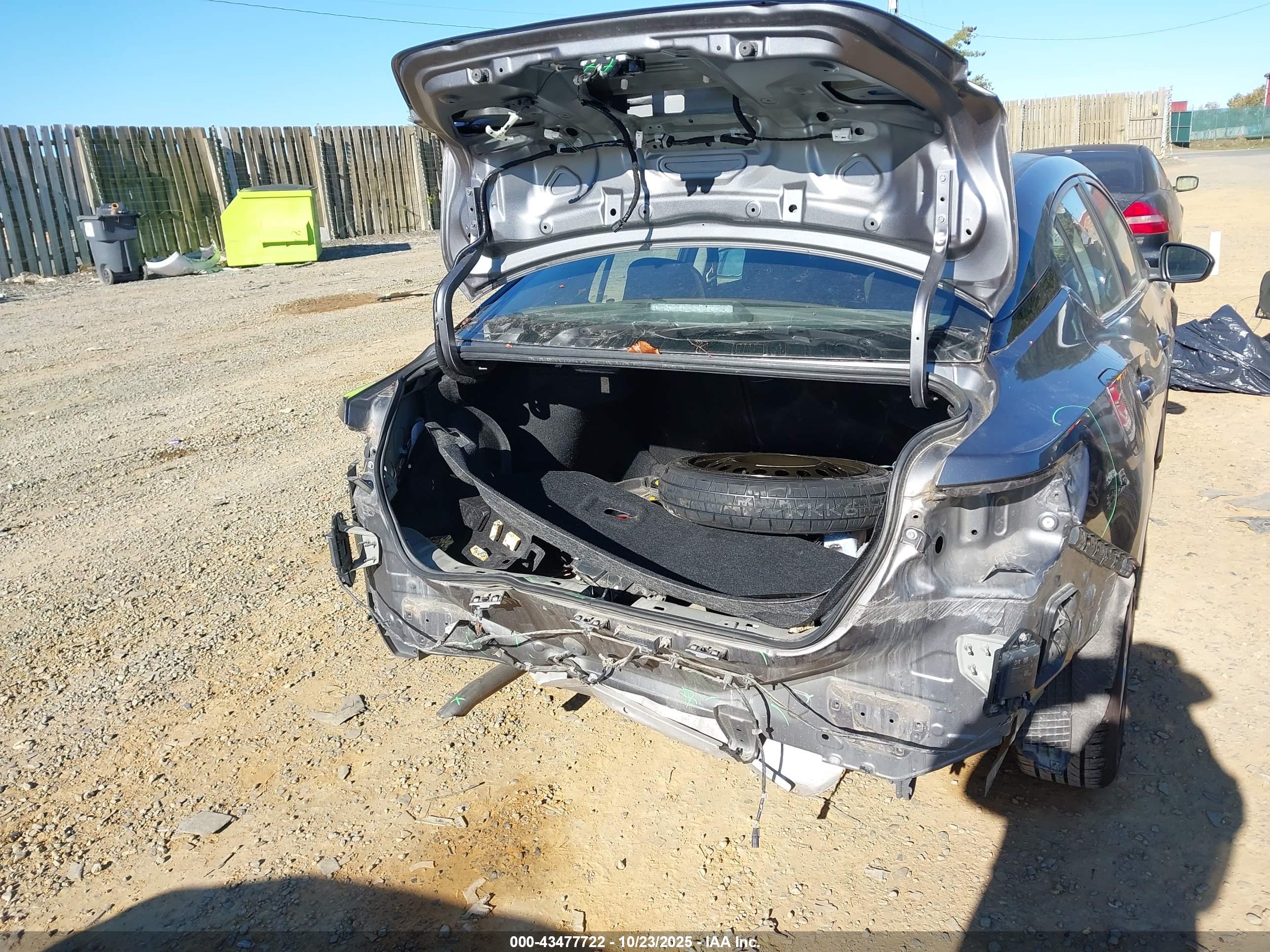 NISSAN SENTRA image 6
