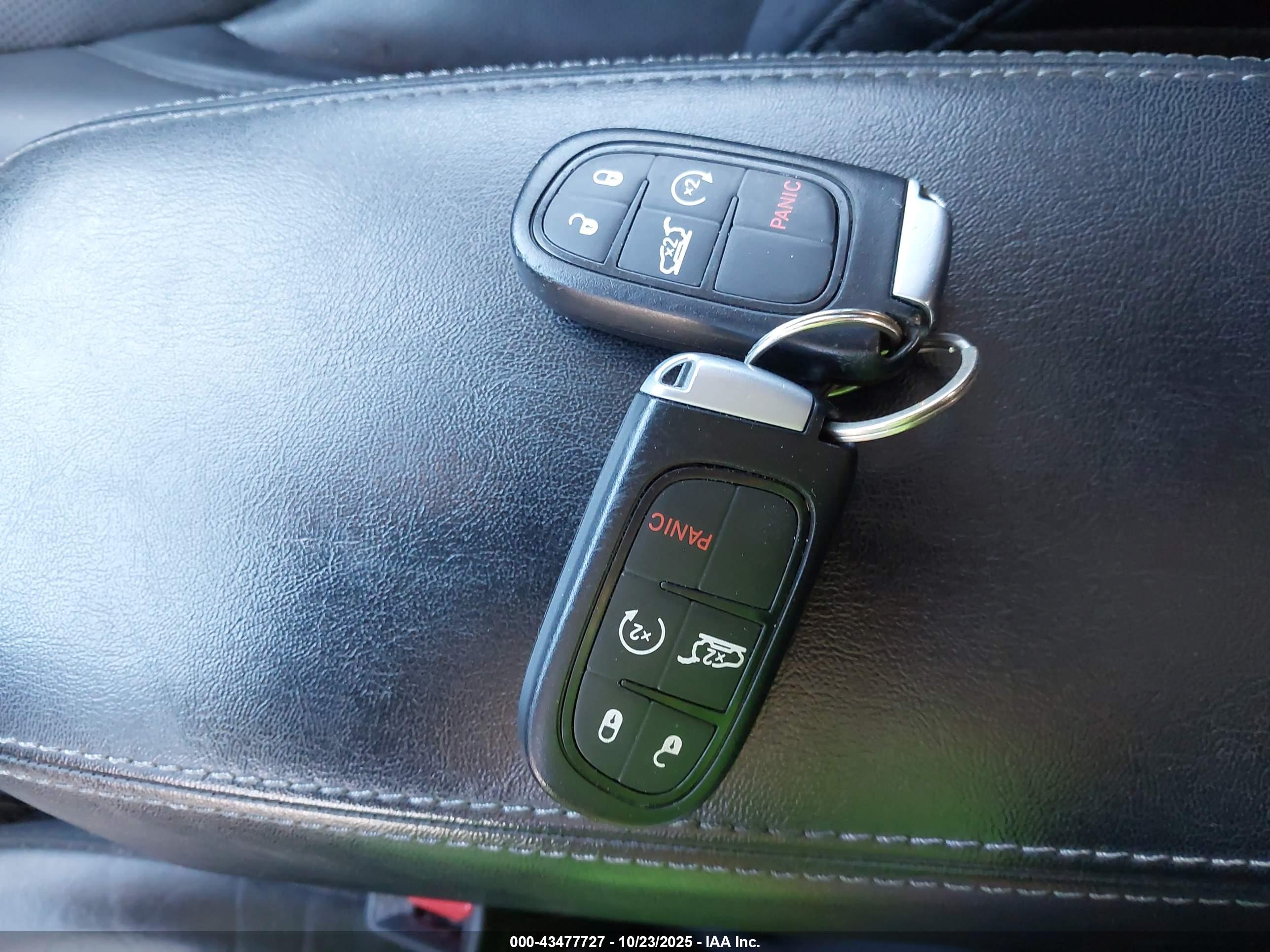 JEEP CHEROKEE image 11