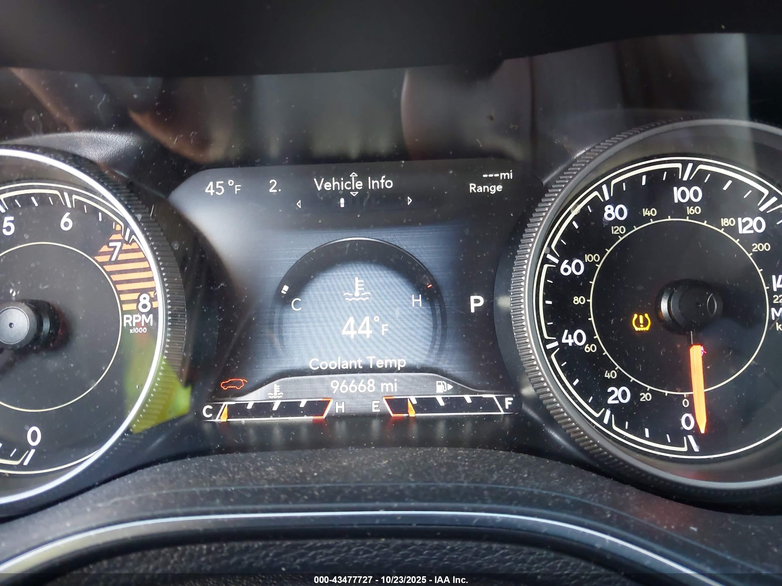 JEEP CHEROKEE image 7