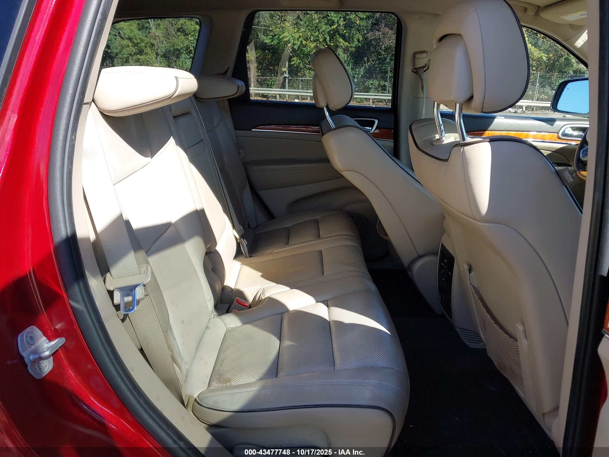 JEEP GRAND image 8