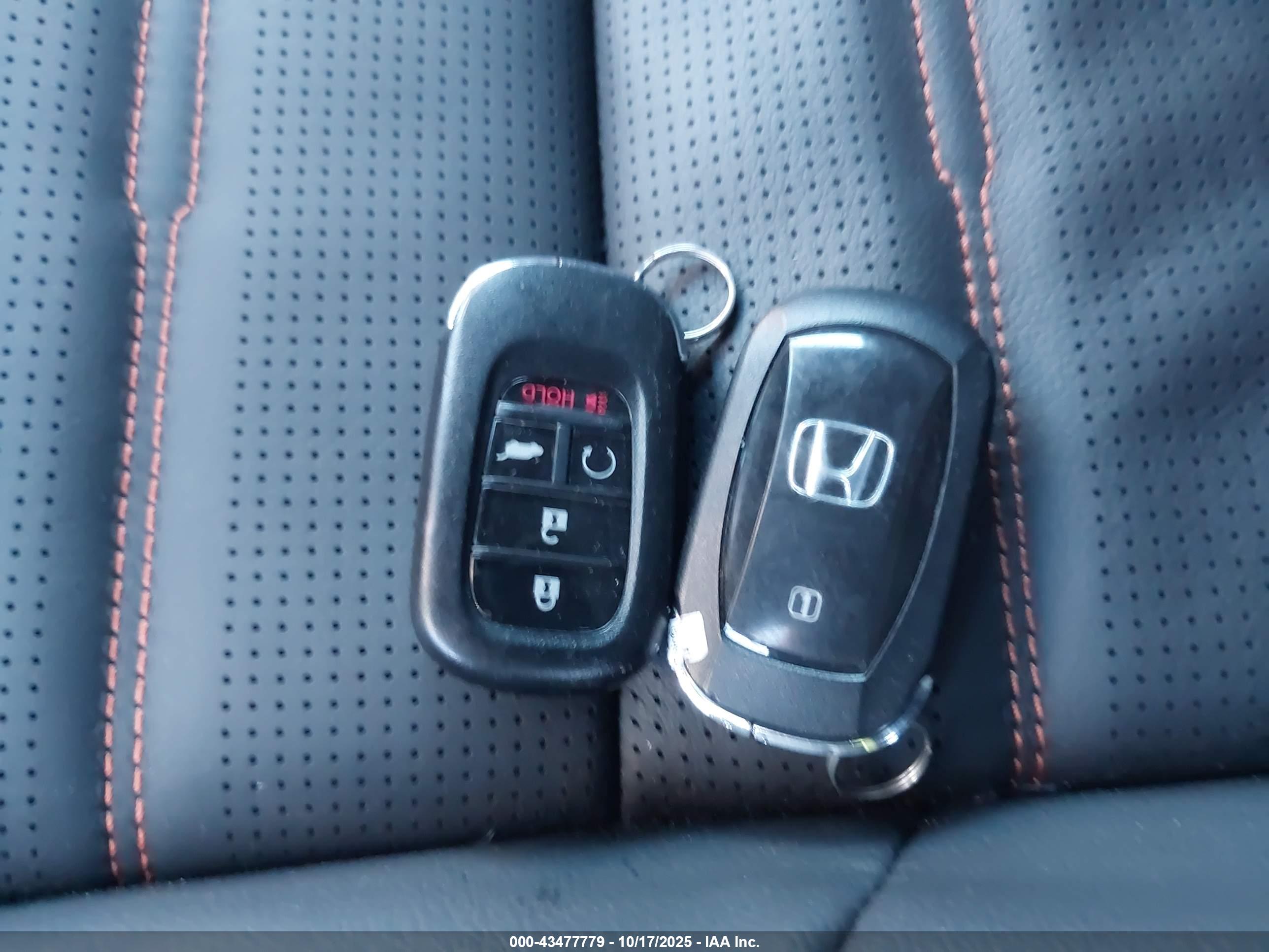 HONDA CR-V image 11
