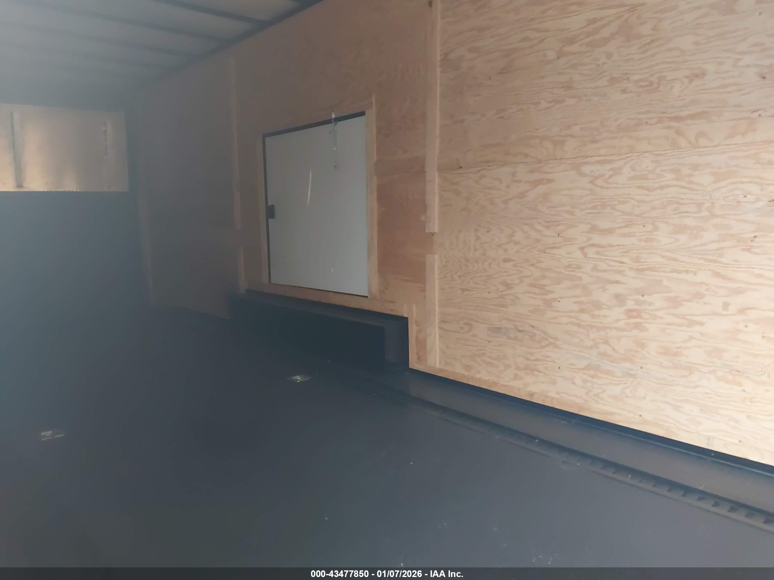 TRAILER FAST image 5
