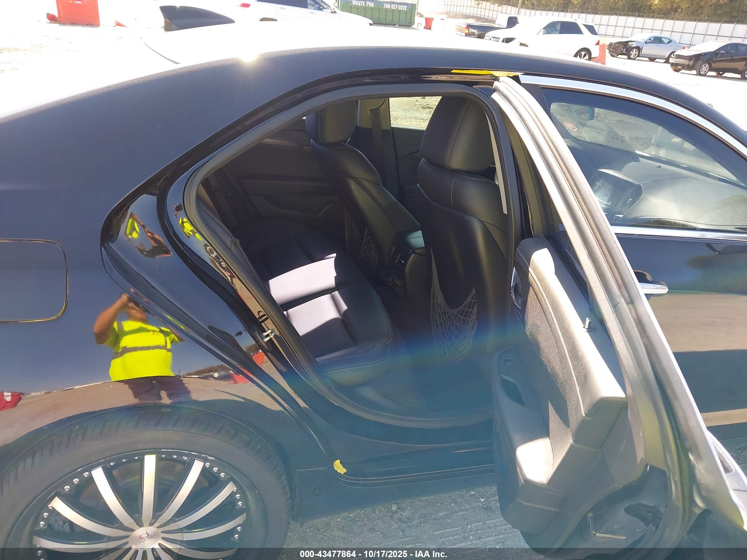 CADILLAC ATS image 8