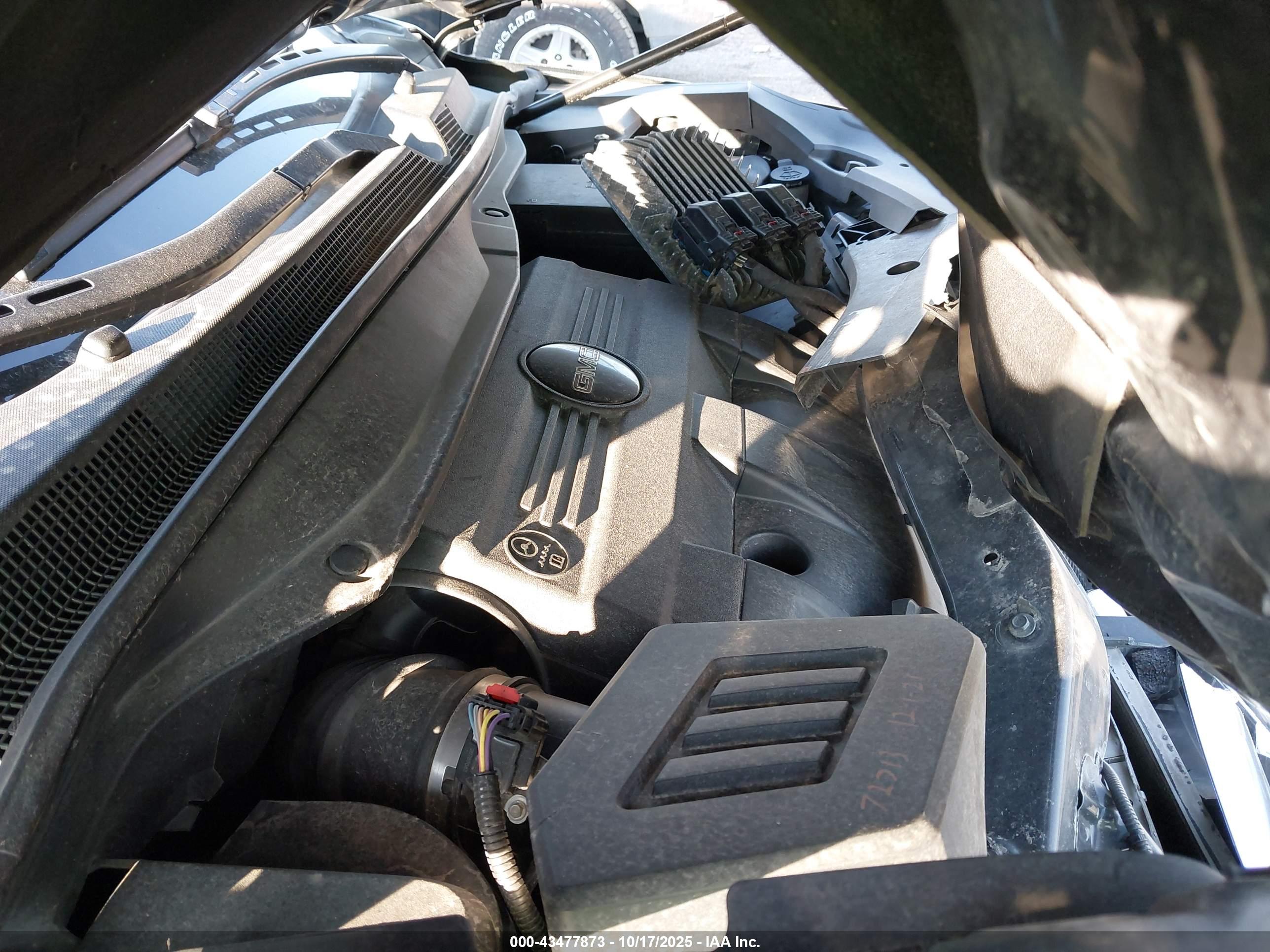 GMC TERRAIN image 10