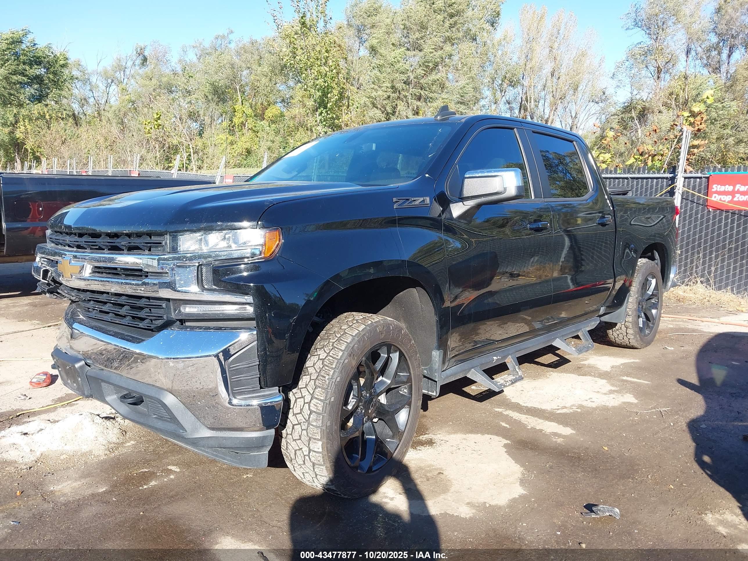 CHEVROLET SILVERADO image 2