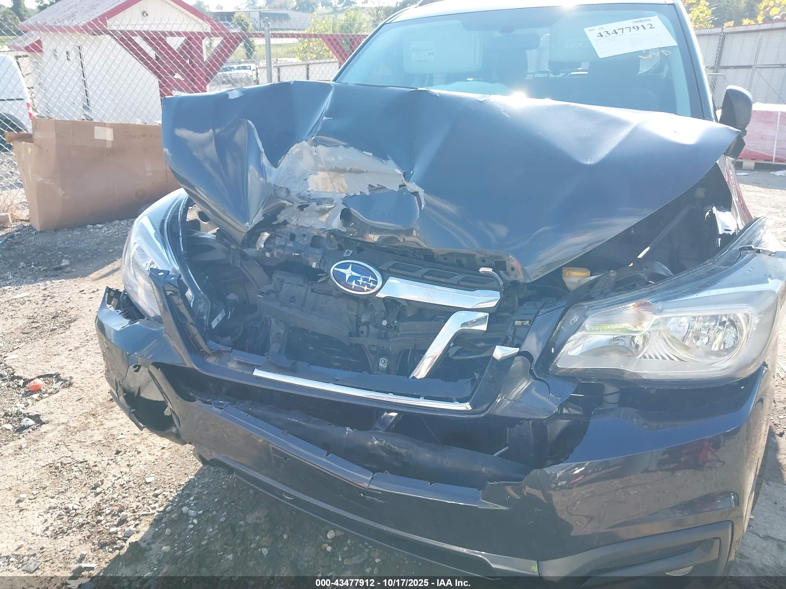 SUBARU FORESTER image 6