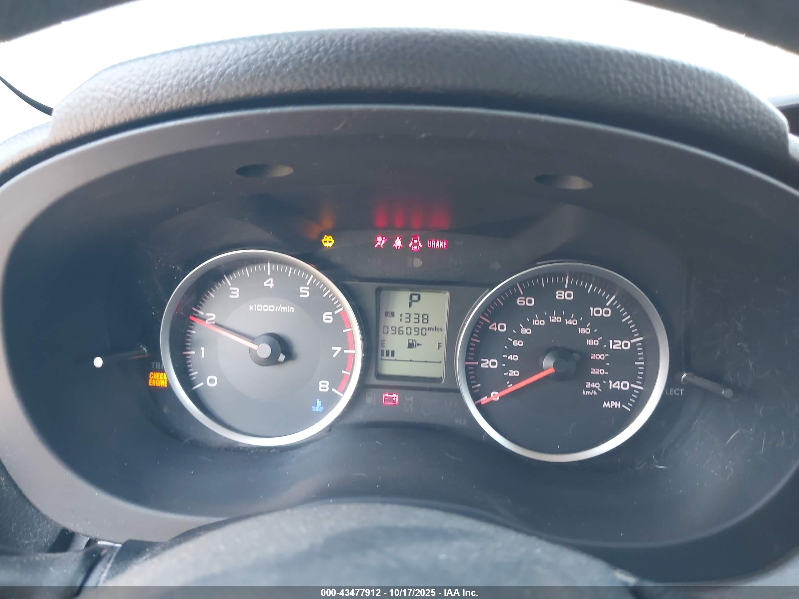 SUBARU FORESTER image 7