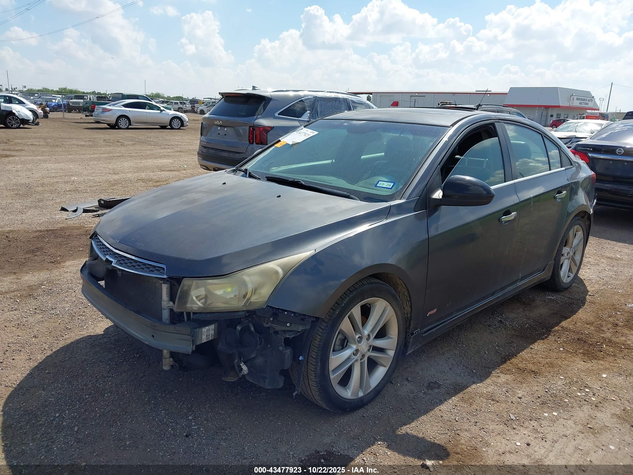 CHEVROLET CRUZE image 2