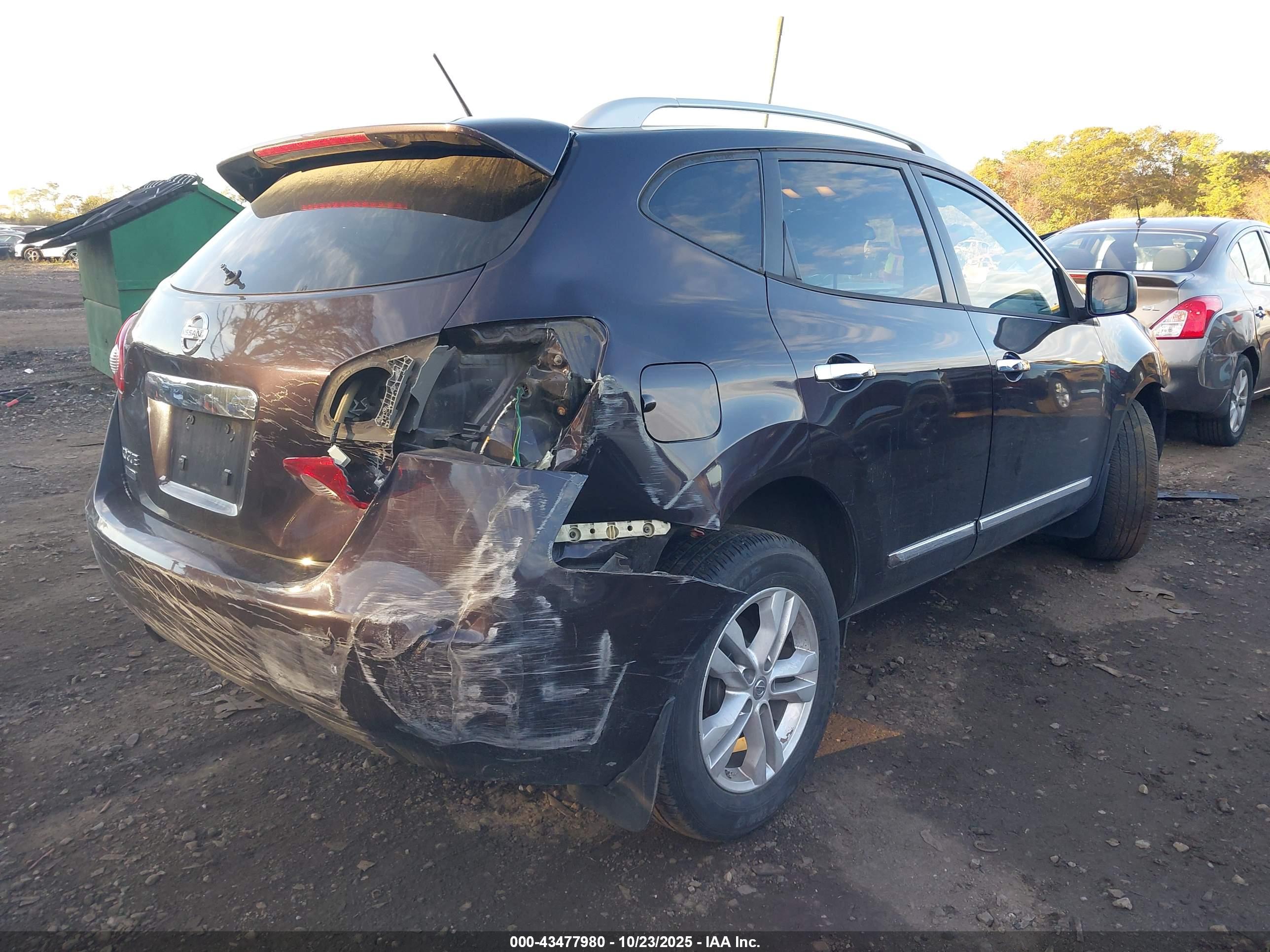 NISSAN ROGUE image 4