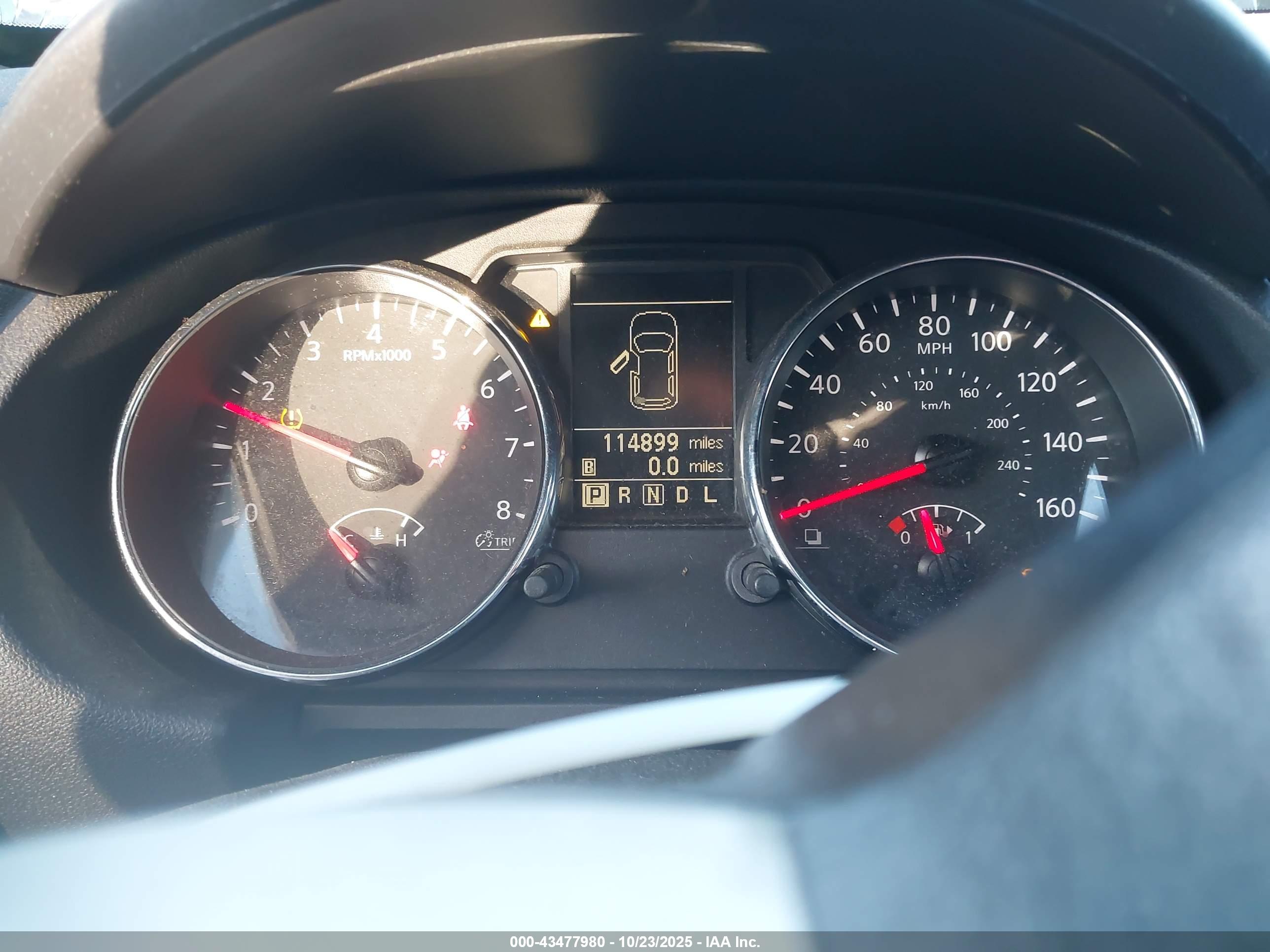 NISSAN ROGUE image 7
