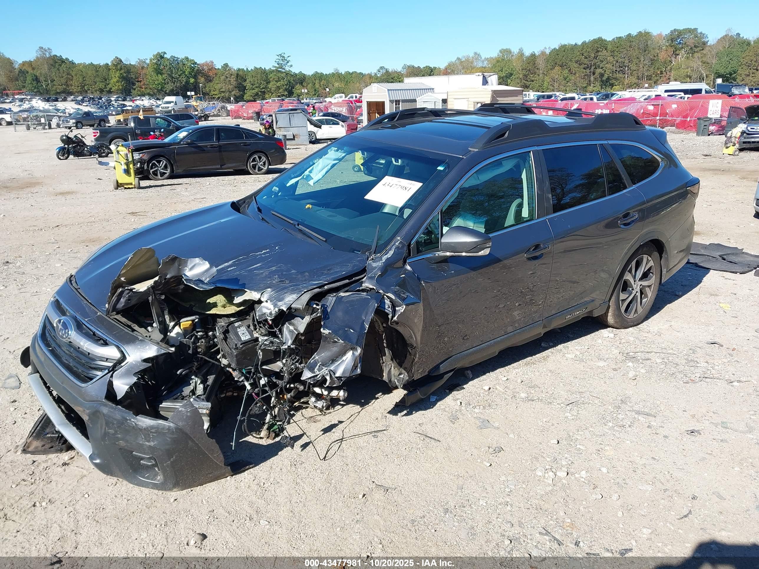 SUBARU OUTBACK image 2