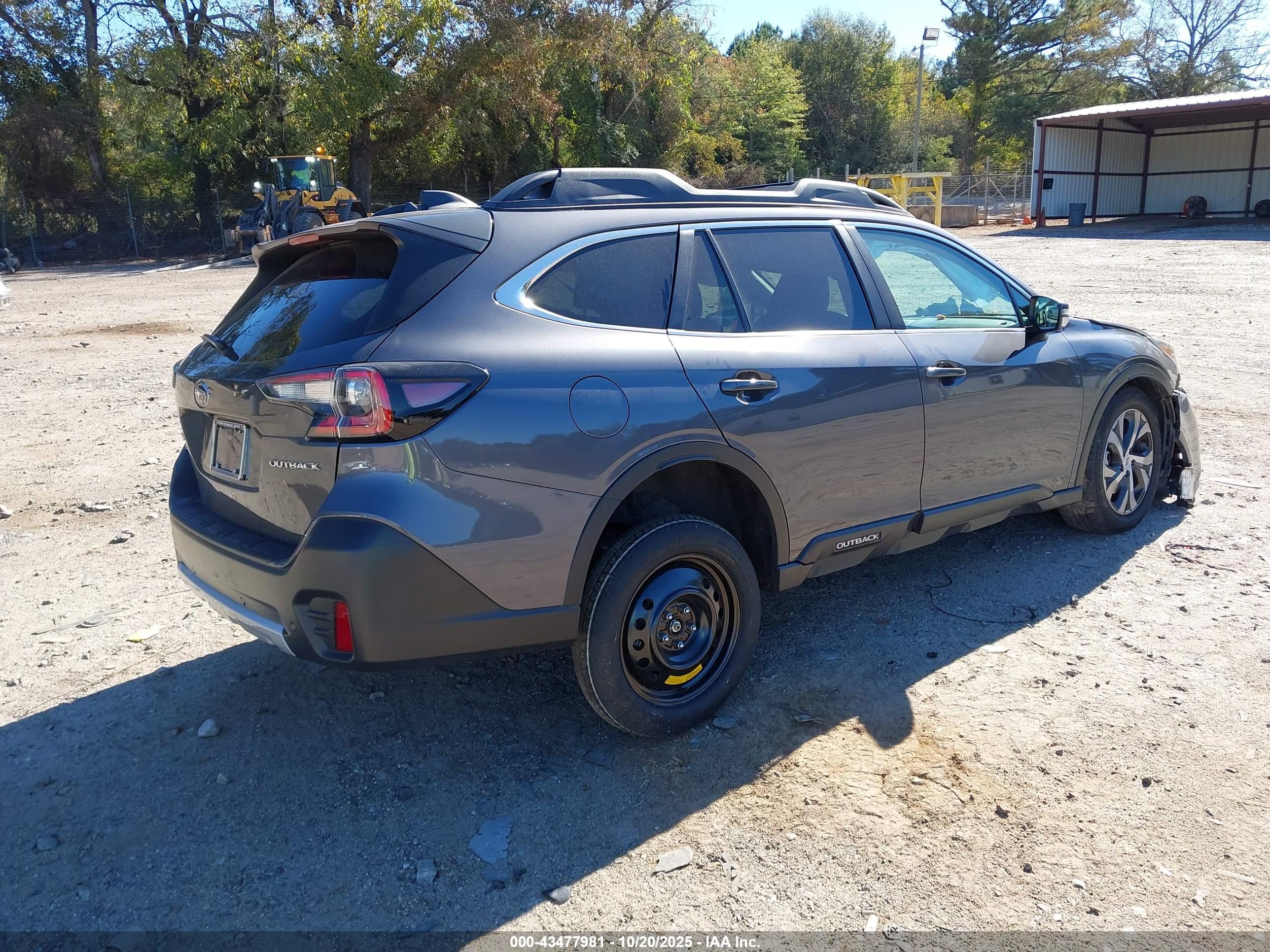 SUBARU OUTBACK image 4