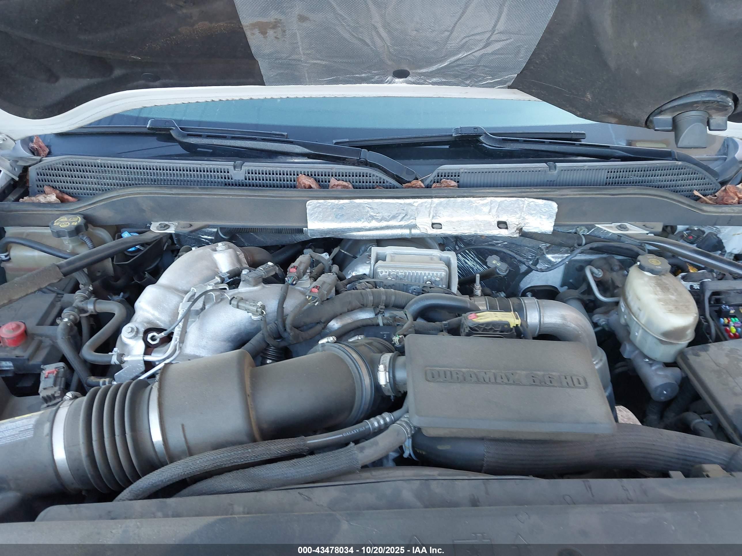 CHEVROLET SILVERADO image 10