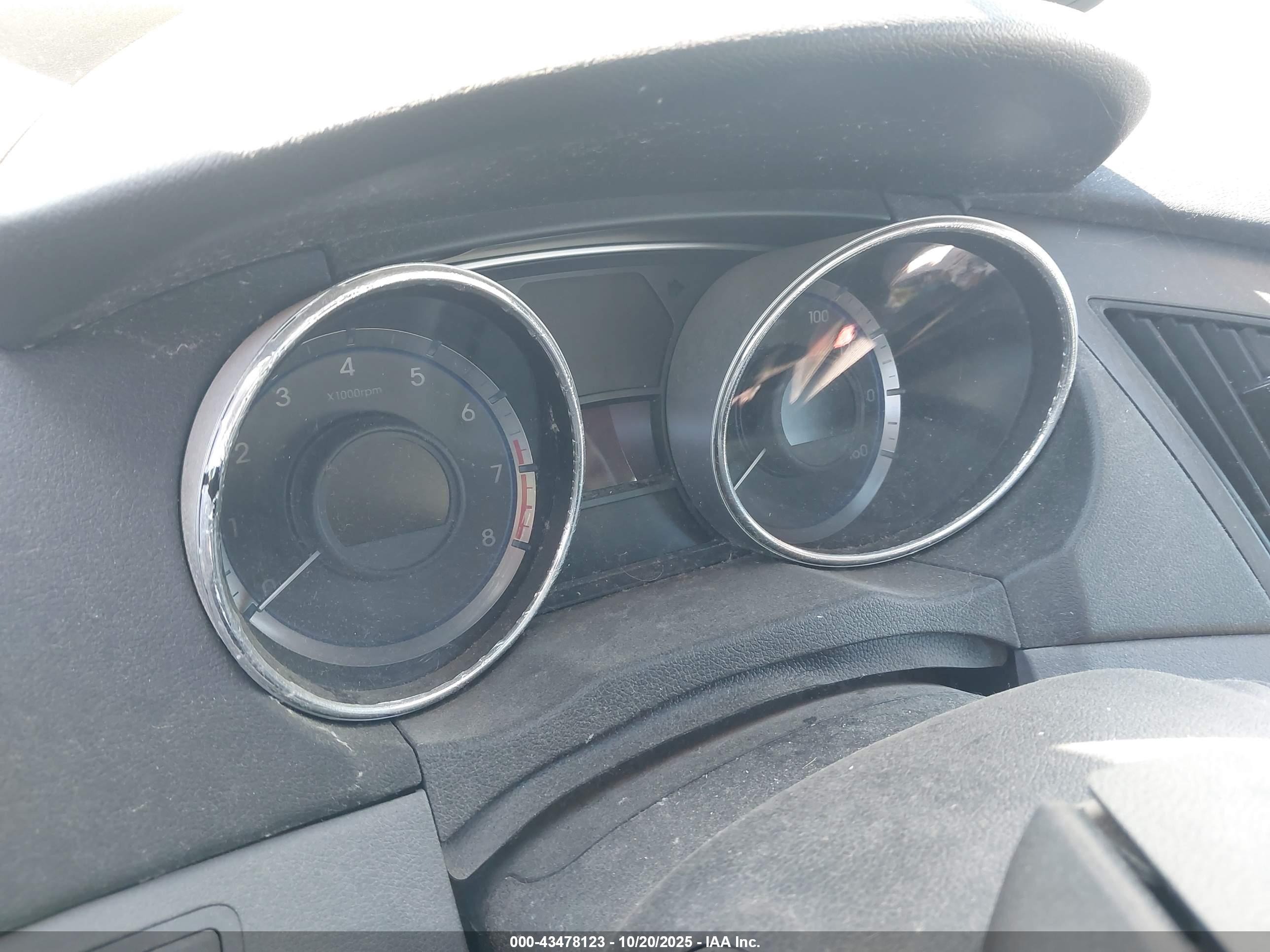 HYUNDAI SONATA image 7