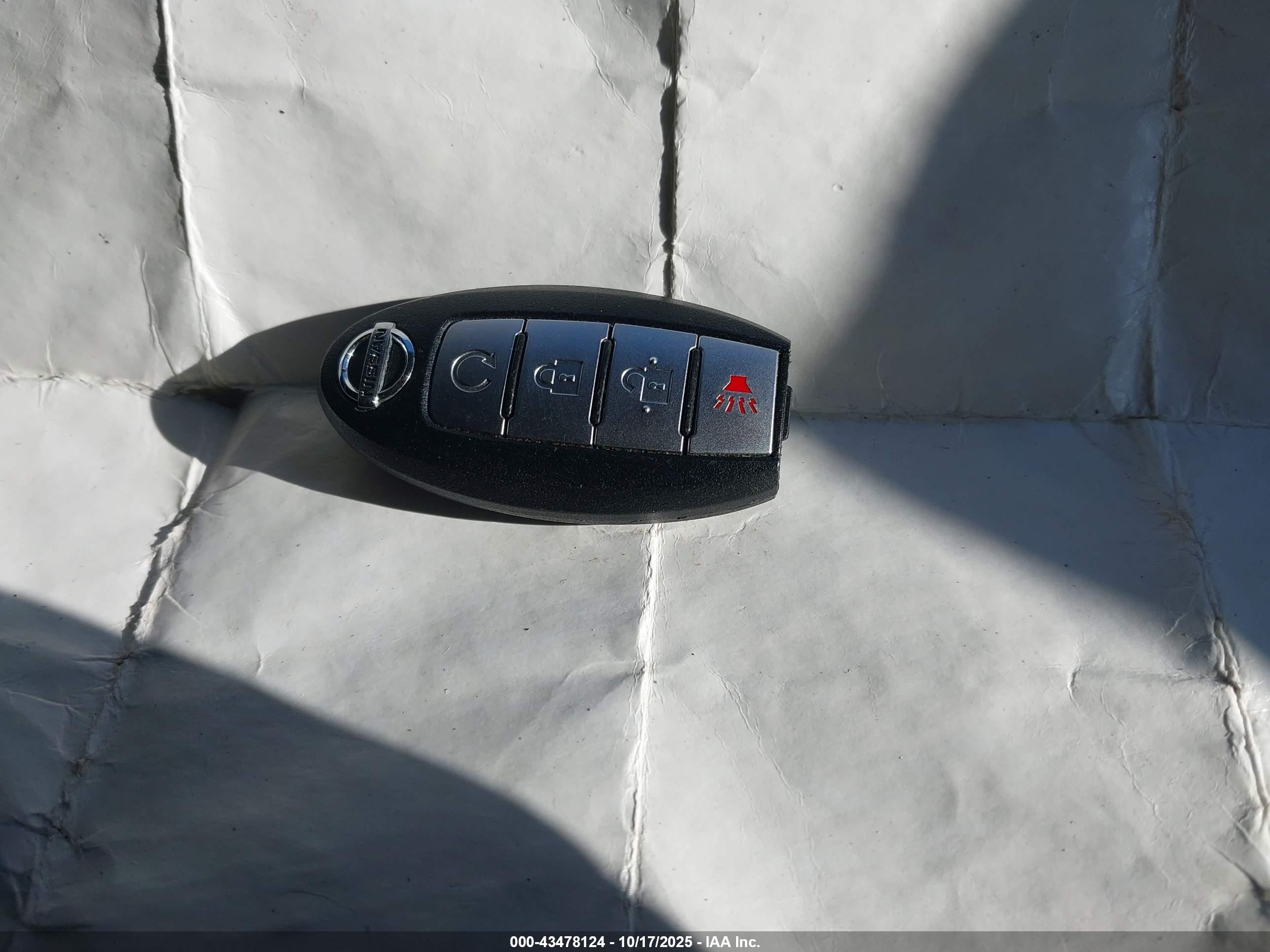 NISSAN MURANO image 11