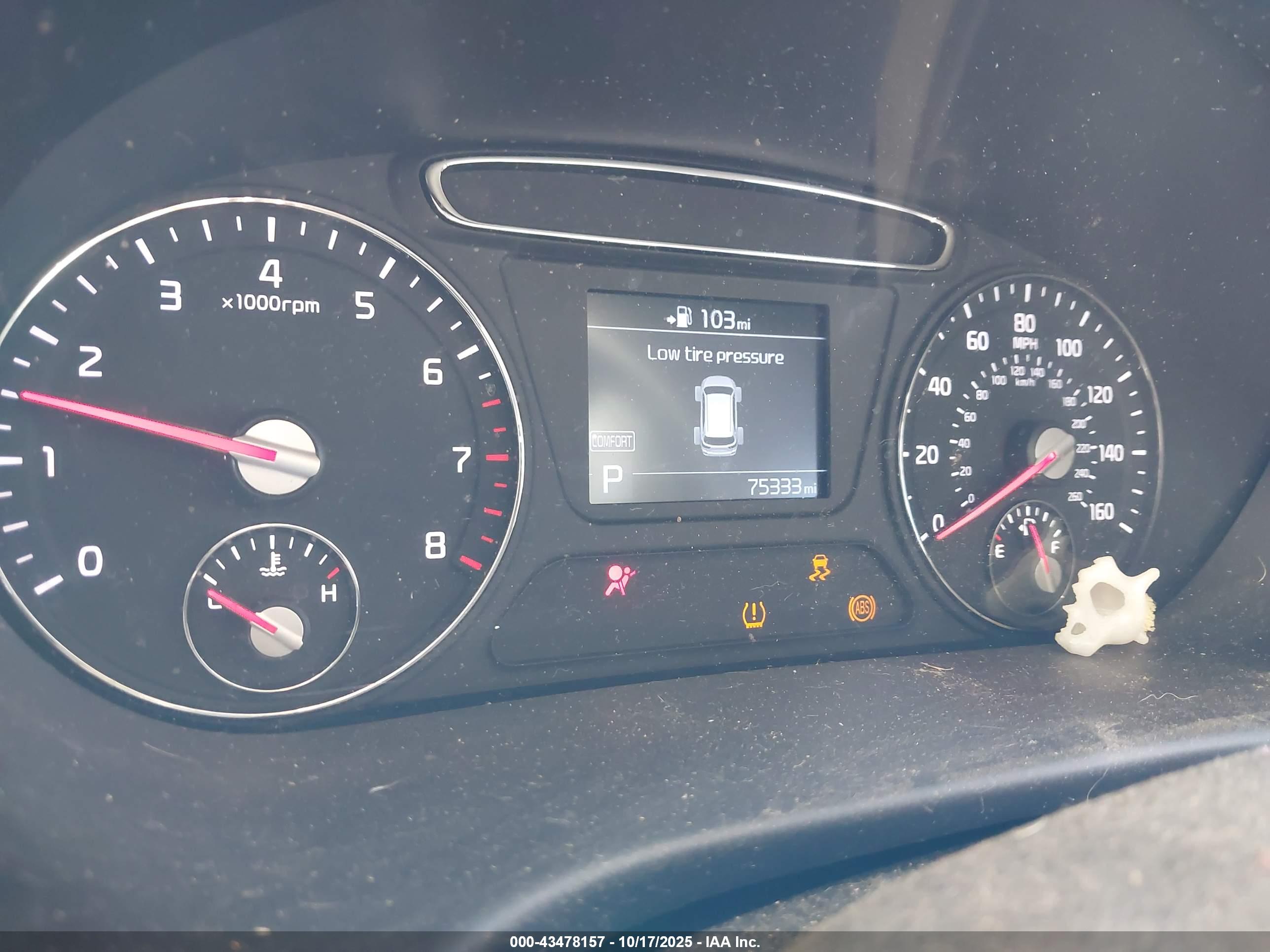 KIA SORENTO image 7