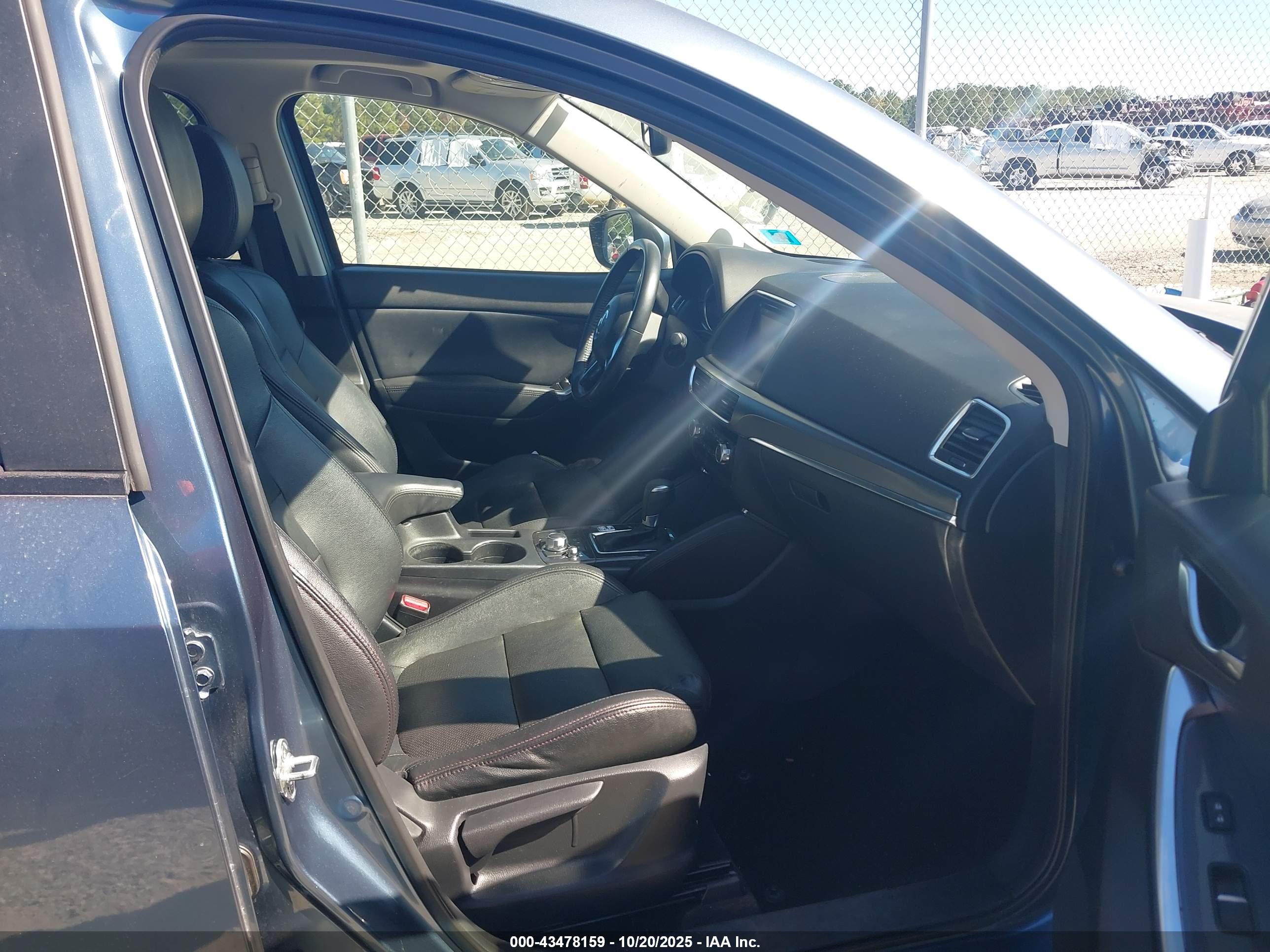 MAZDA CX-5 image 5