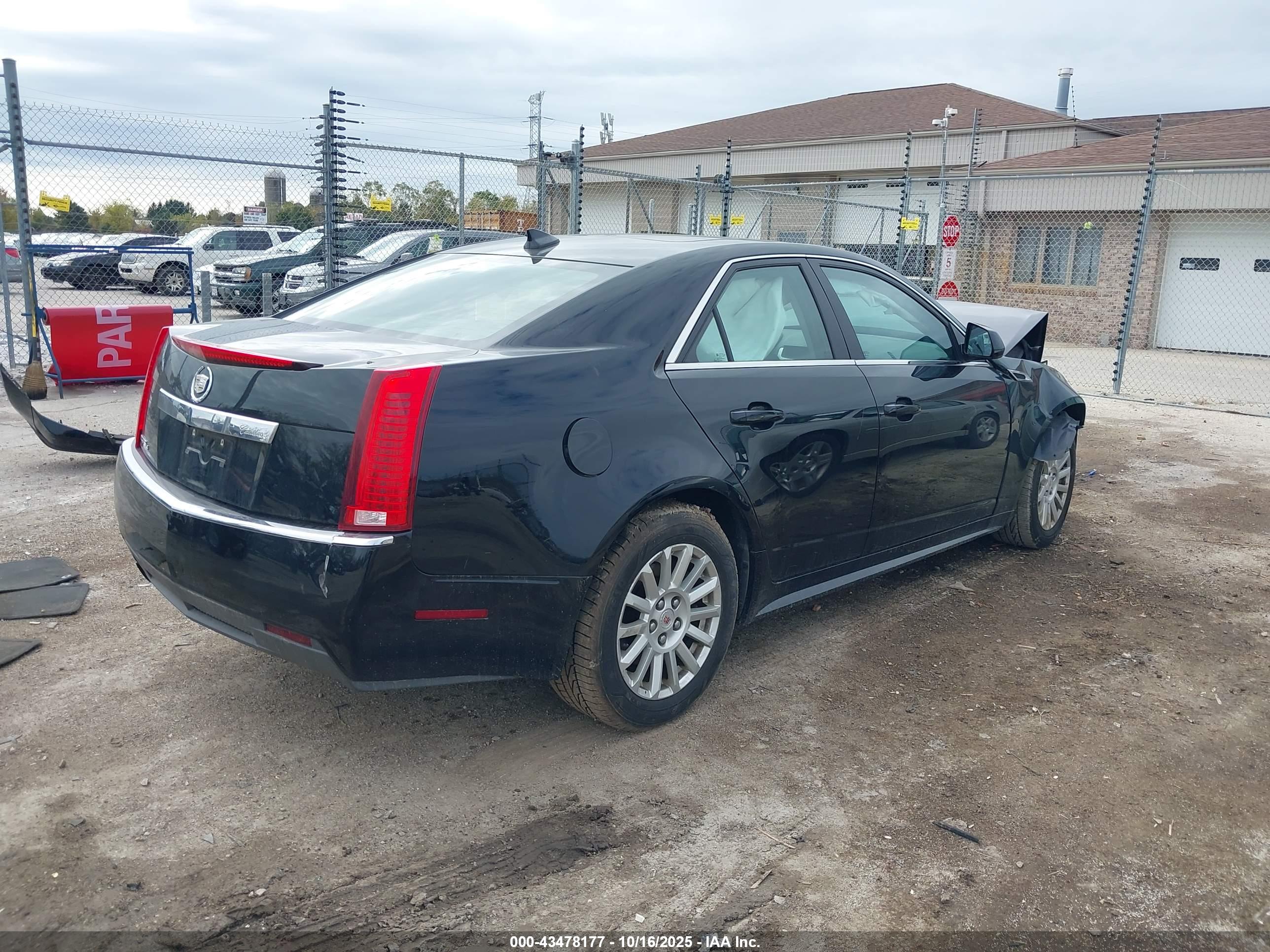 CADILLAC CTS image 4