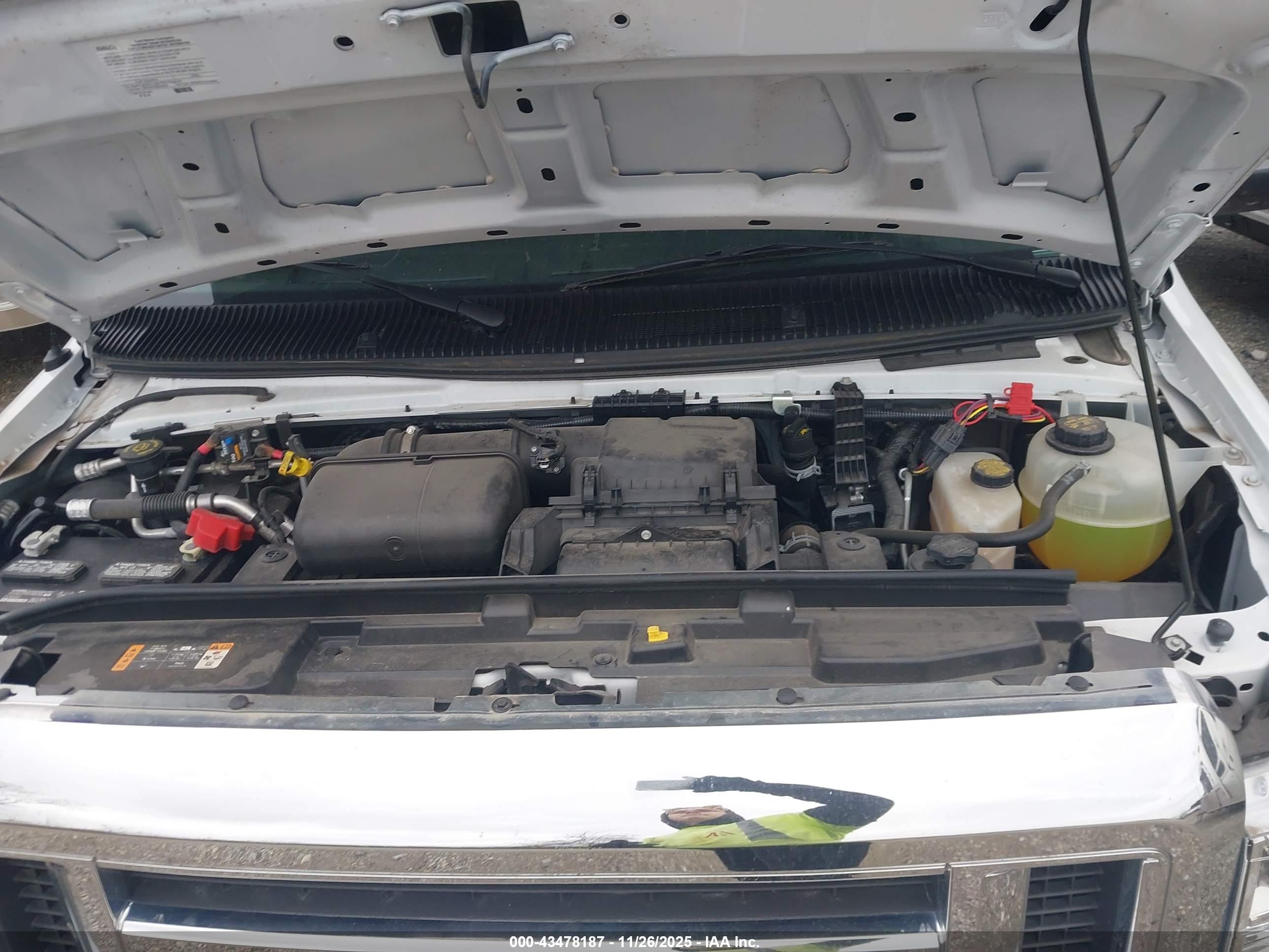 FORD E-450 image 10