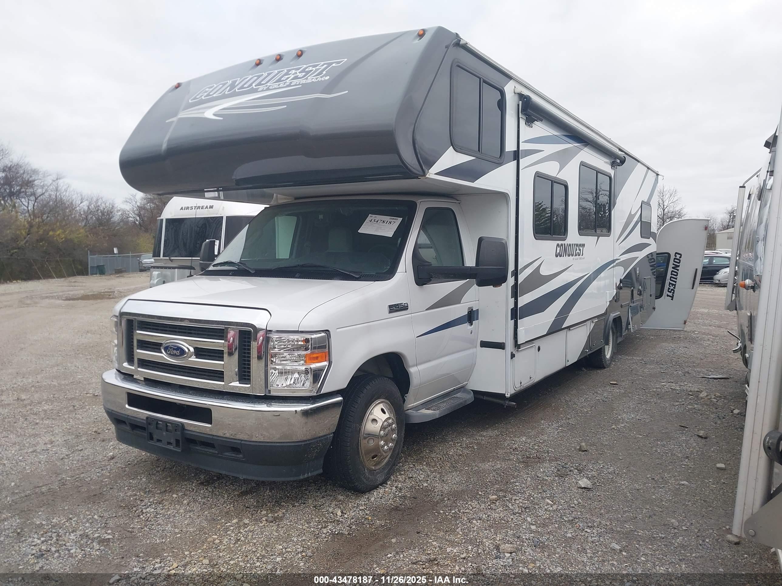 FORD E-450 image 2