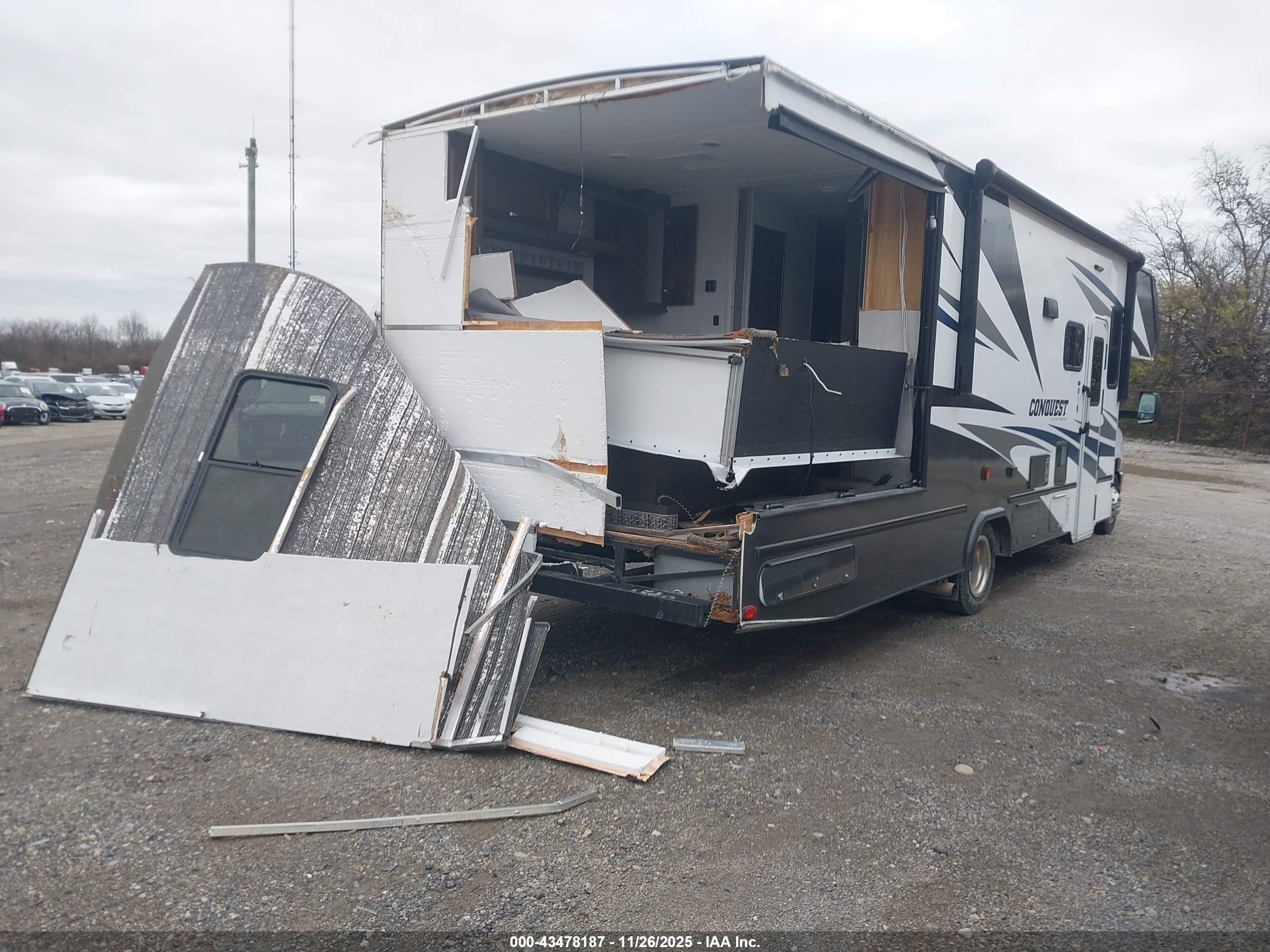 FORD E-450 image 4