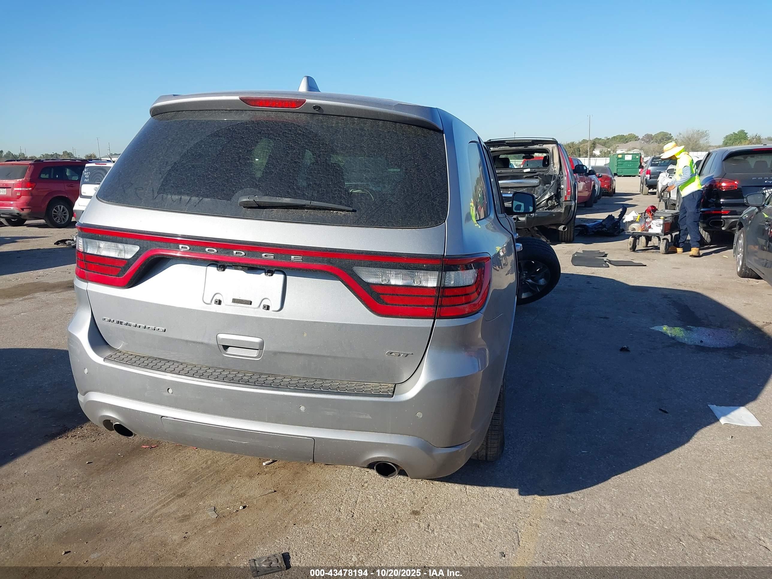 DODGE DURANGO image 4