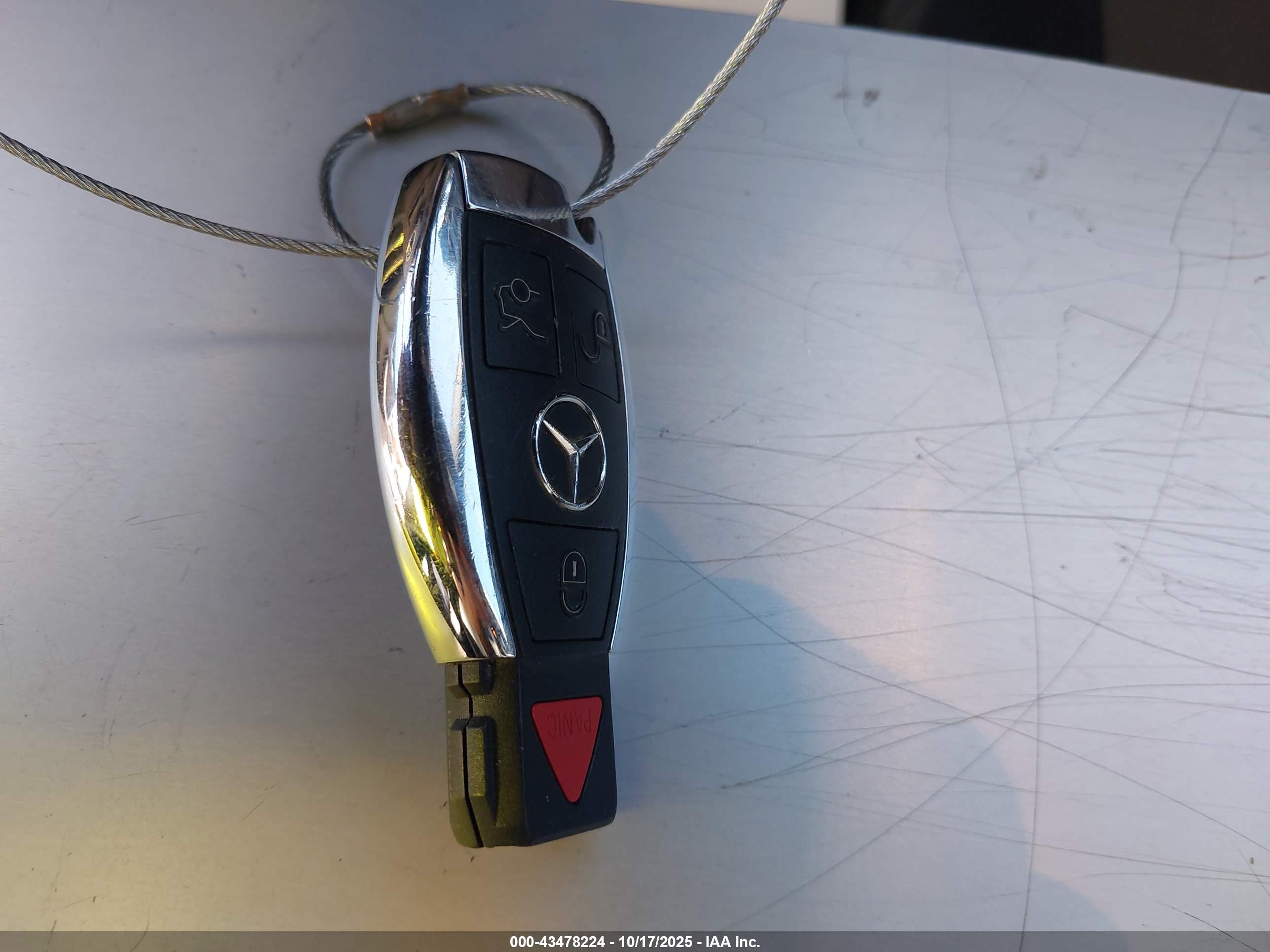 MERCEDES-BENZ GLA image 11