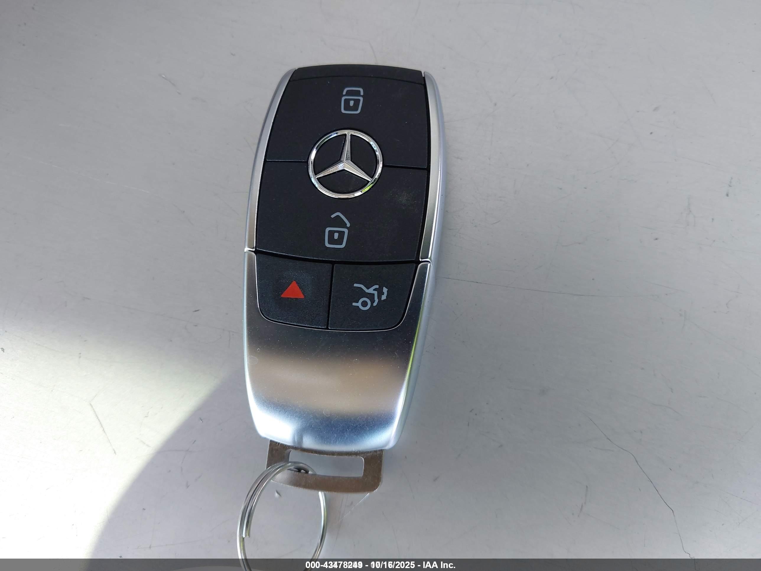 MERCEDES-BENZ GLE image 11