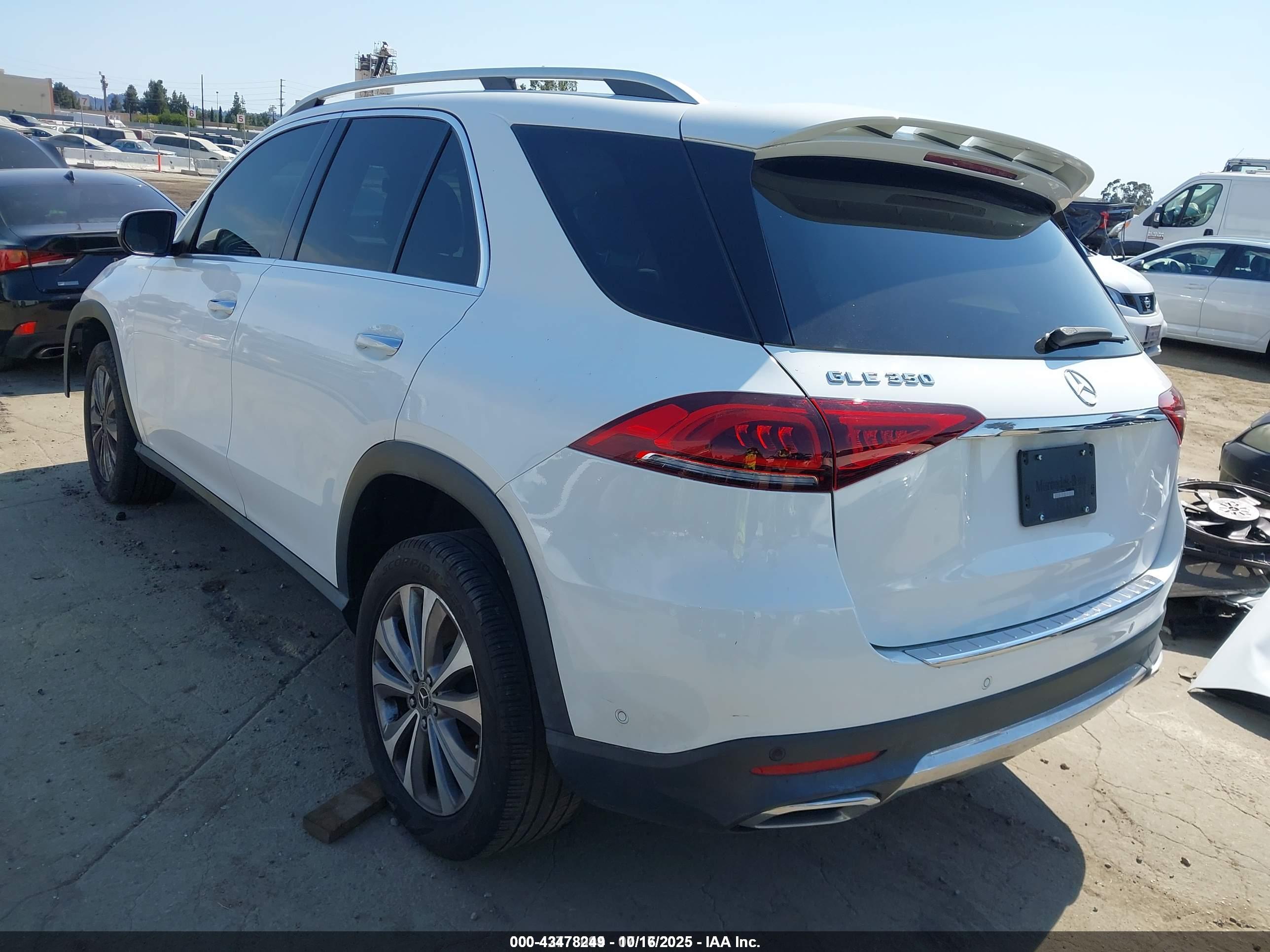 MERCEDES-BENZ GLE image 3