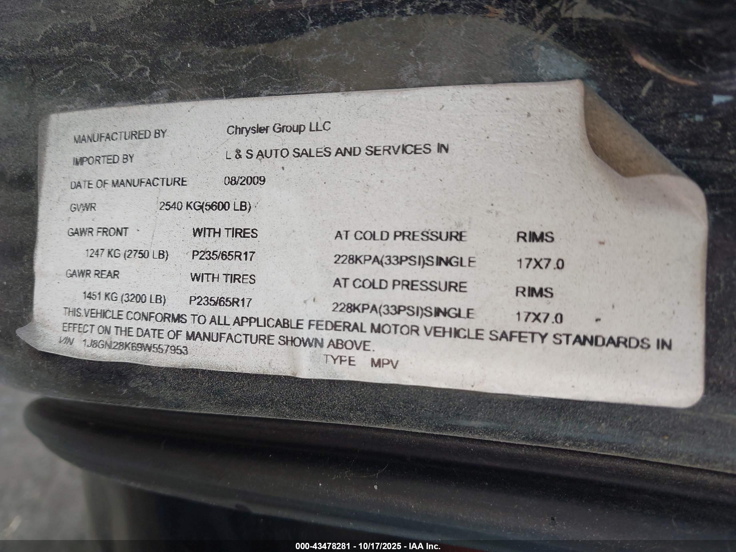 JEEP LIBERTY image 9
