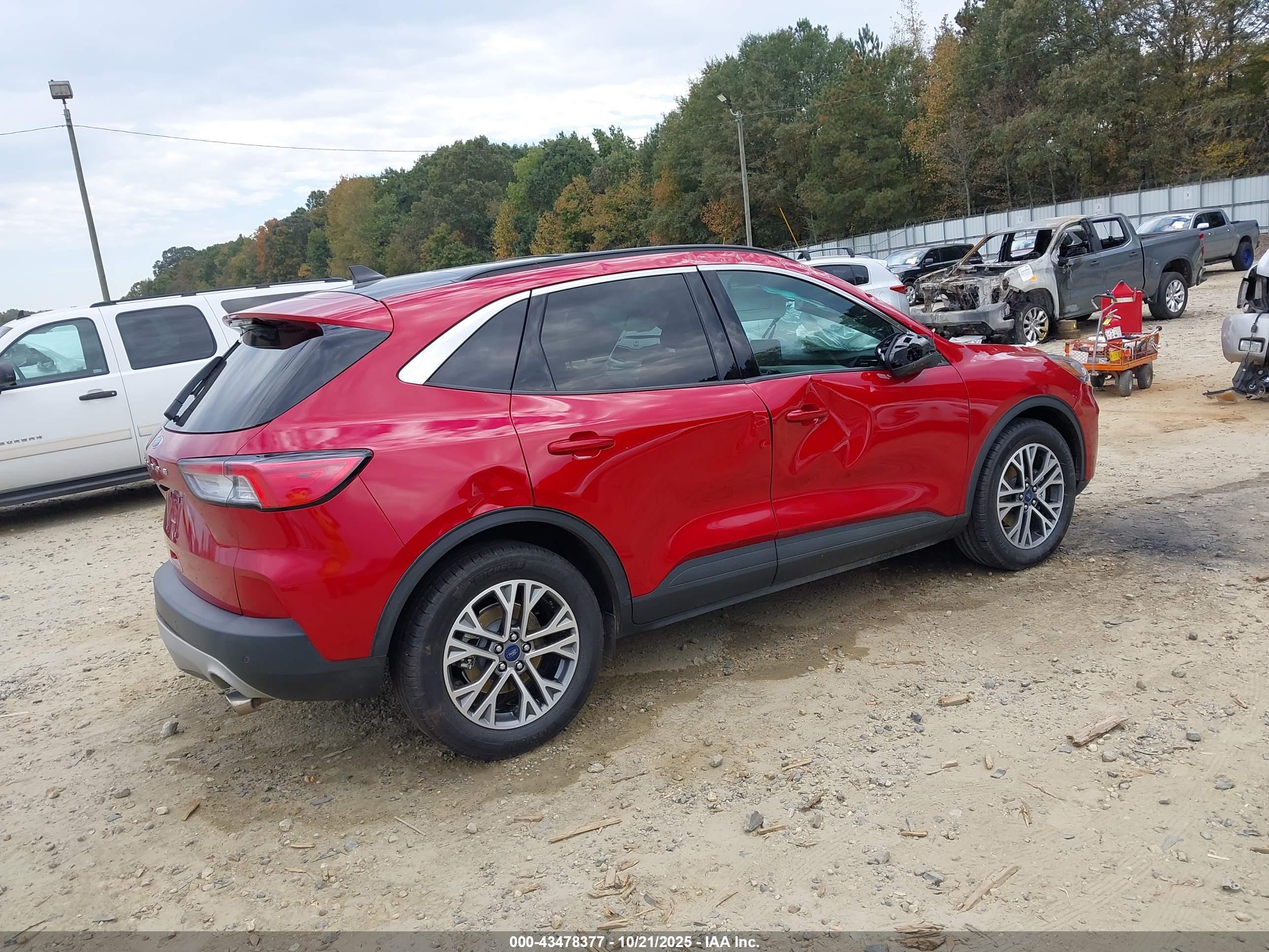 FORD ESCAPE image 4