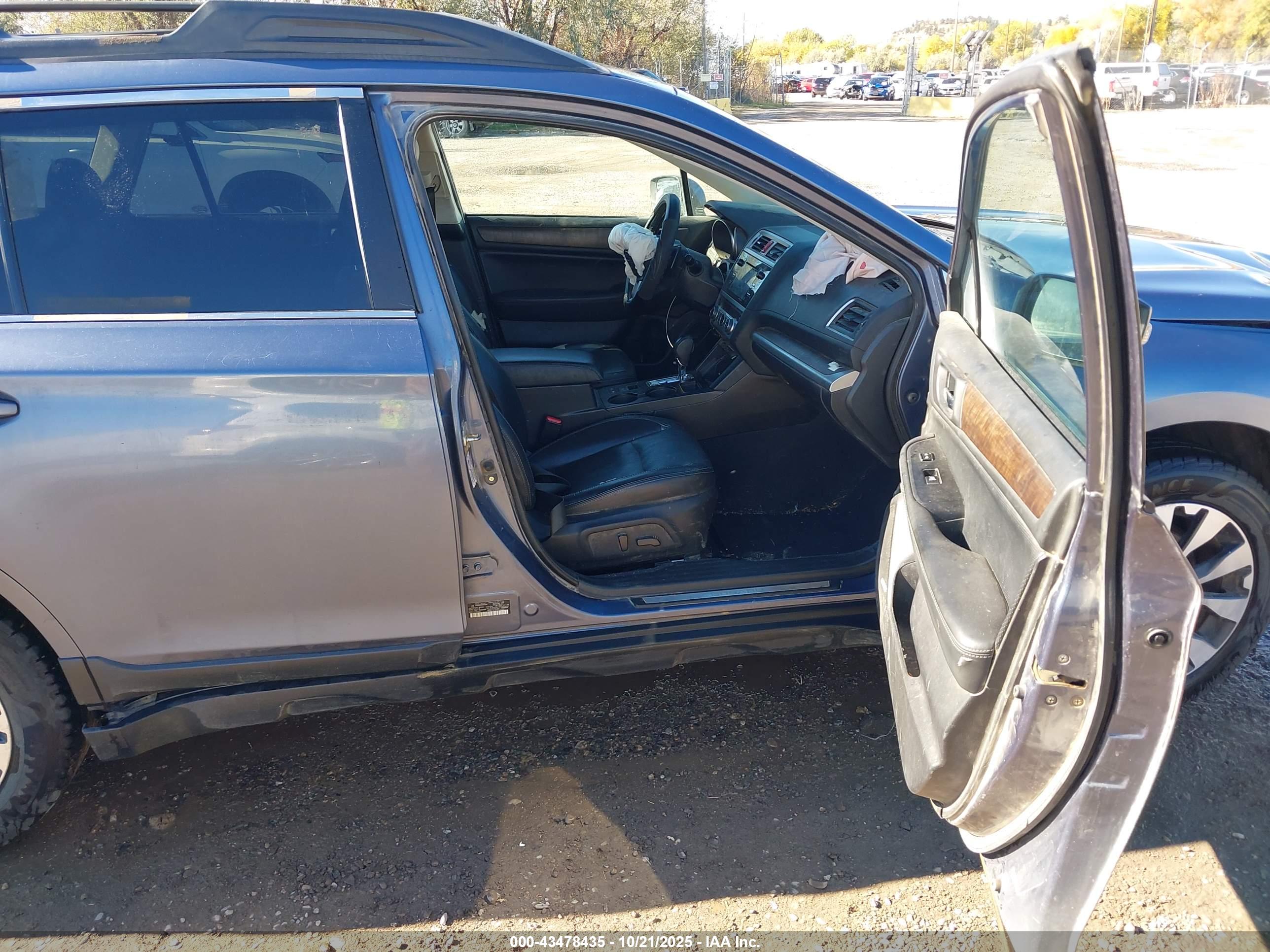 SUBARU OUTBACK image 5
