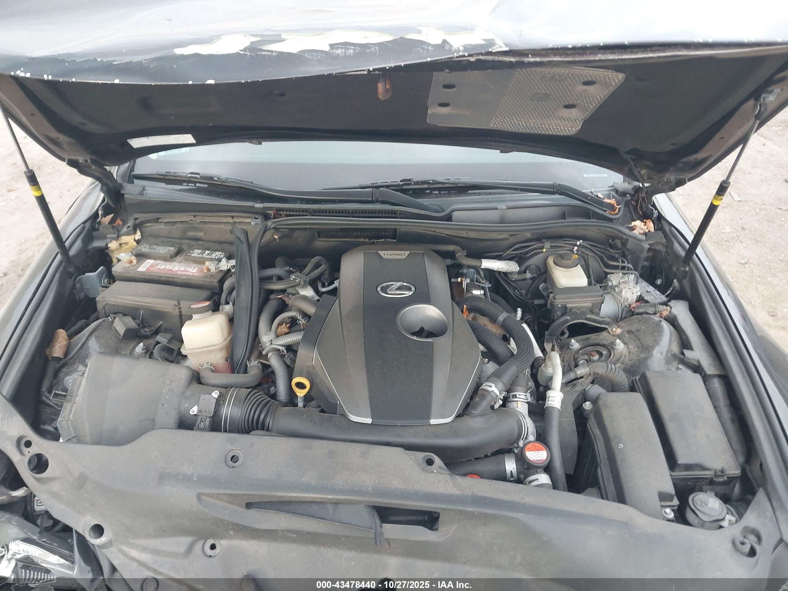 LEXUS IS image 10