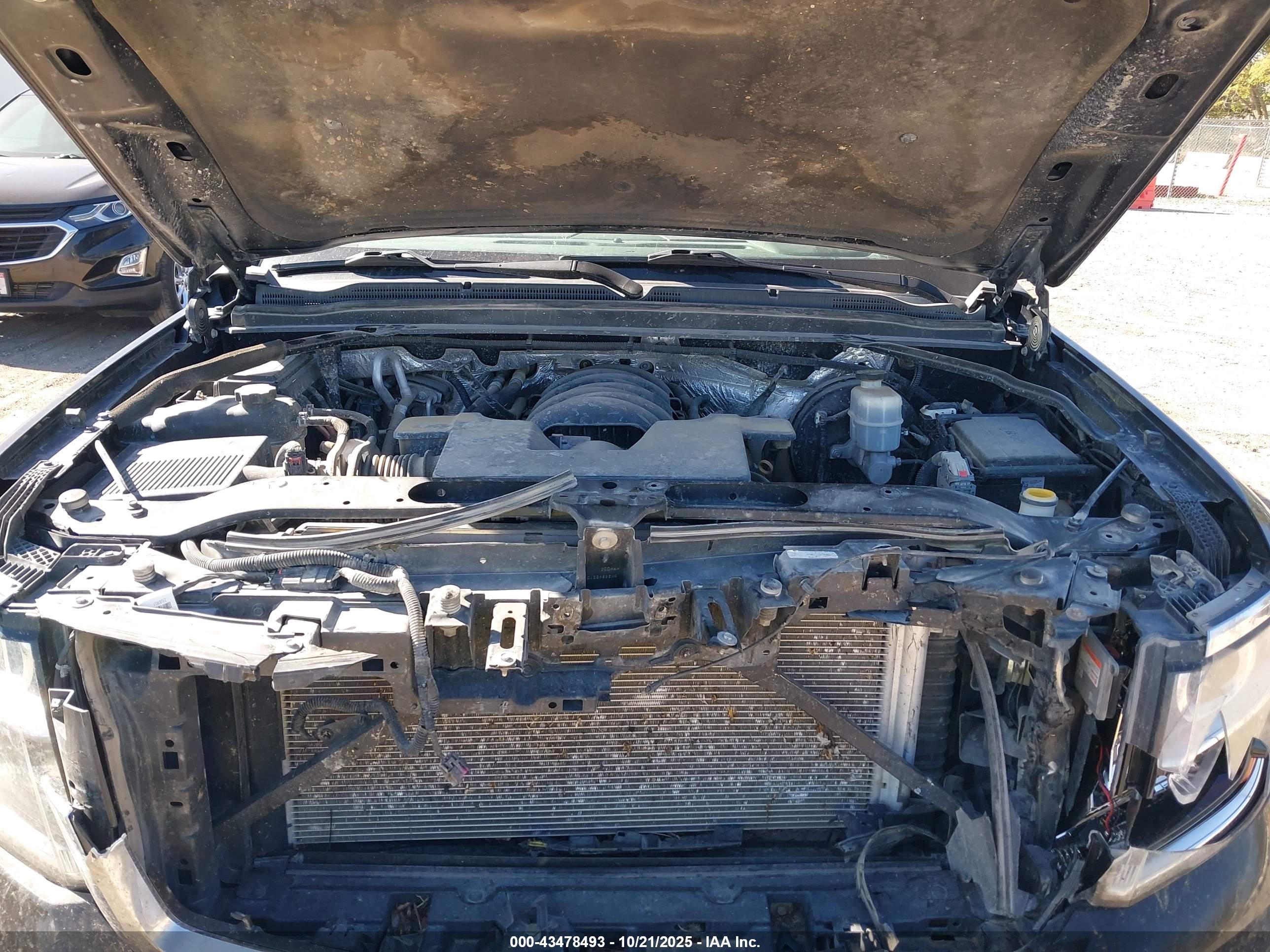CHEVROLET SUBURBAN image 10