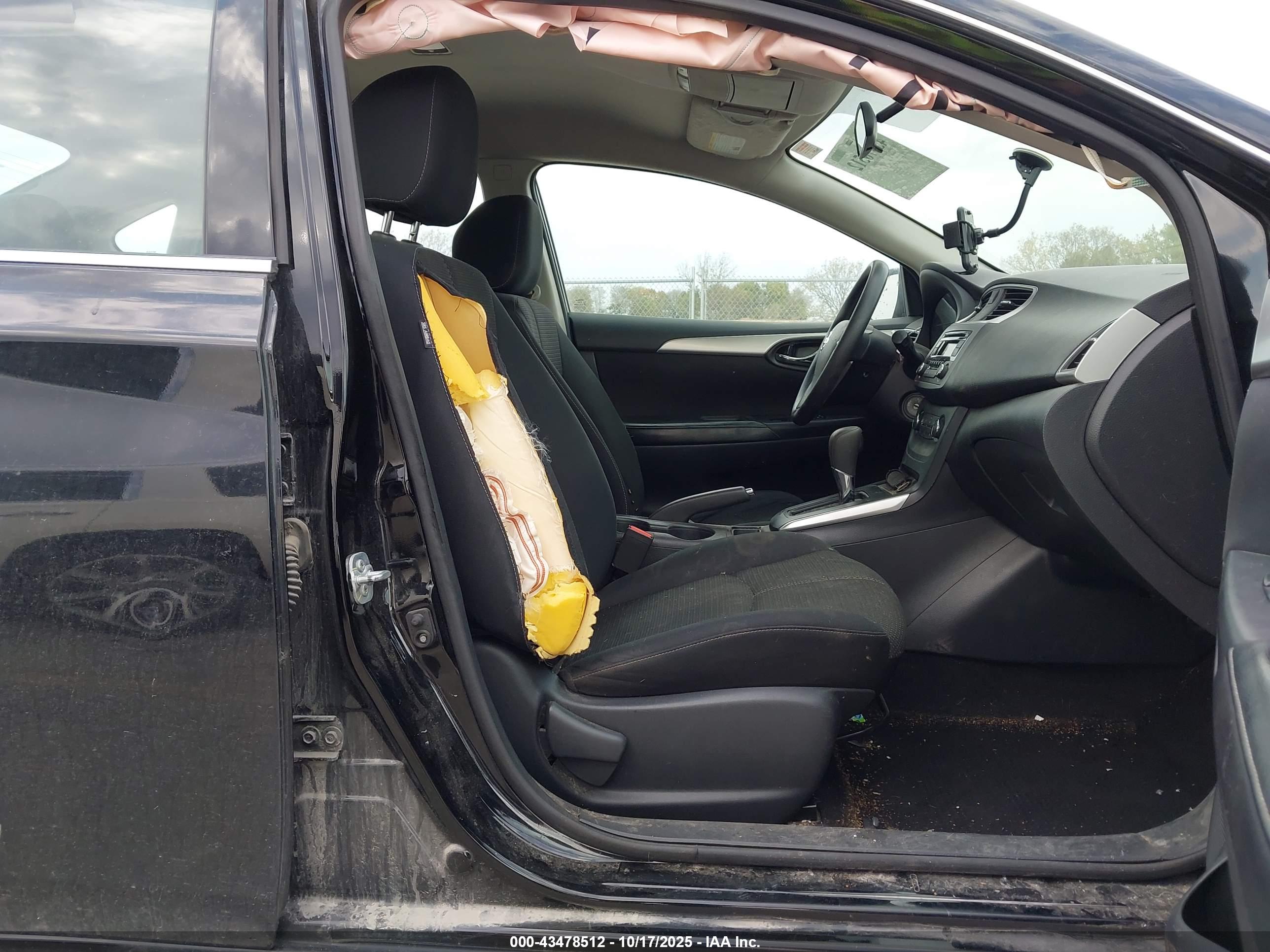 NISSAN SENTRA image 5