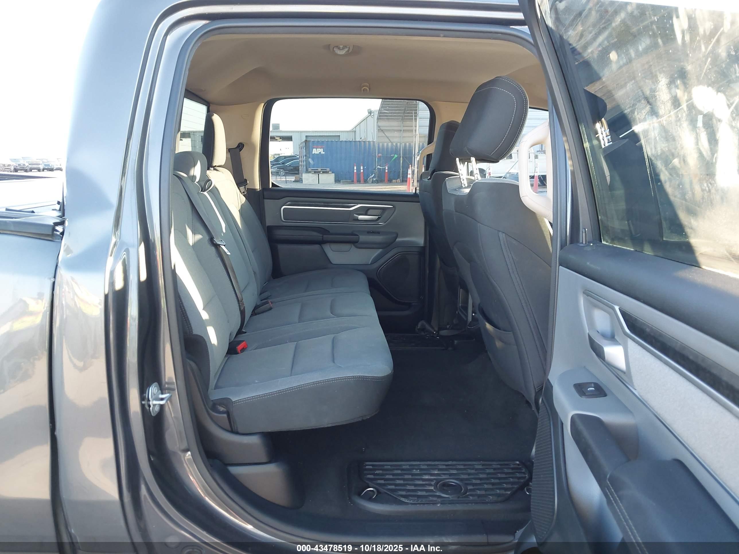 RAM 1500 image 8
